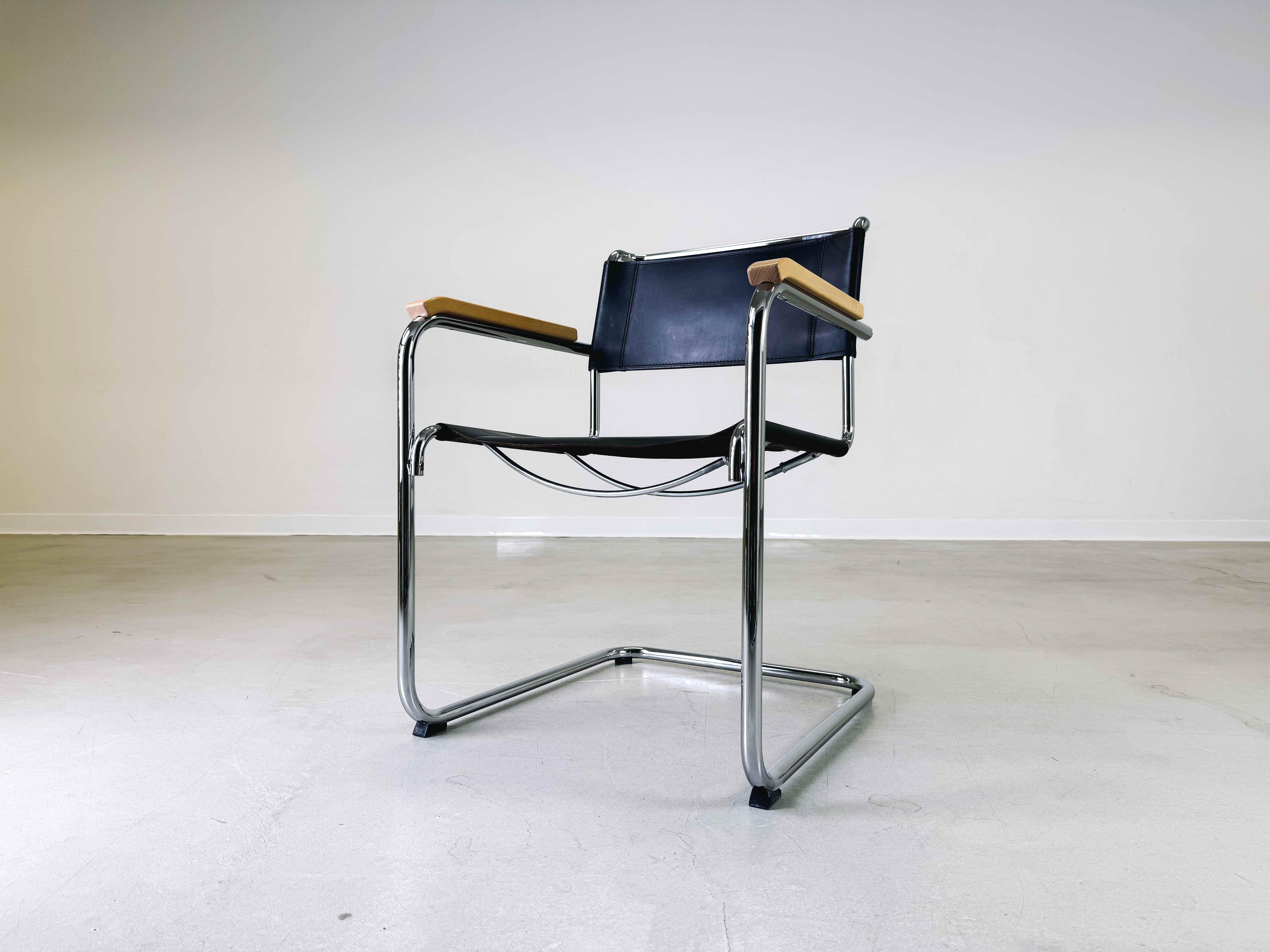 Post-Modern 7x Original Thonet chair S33/ S34 with armrest Mart Stam leather black For Sale