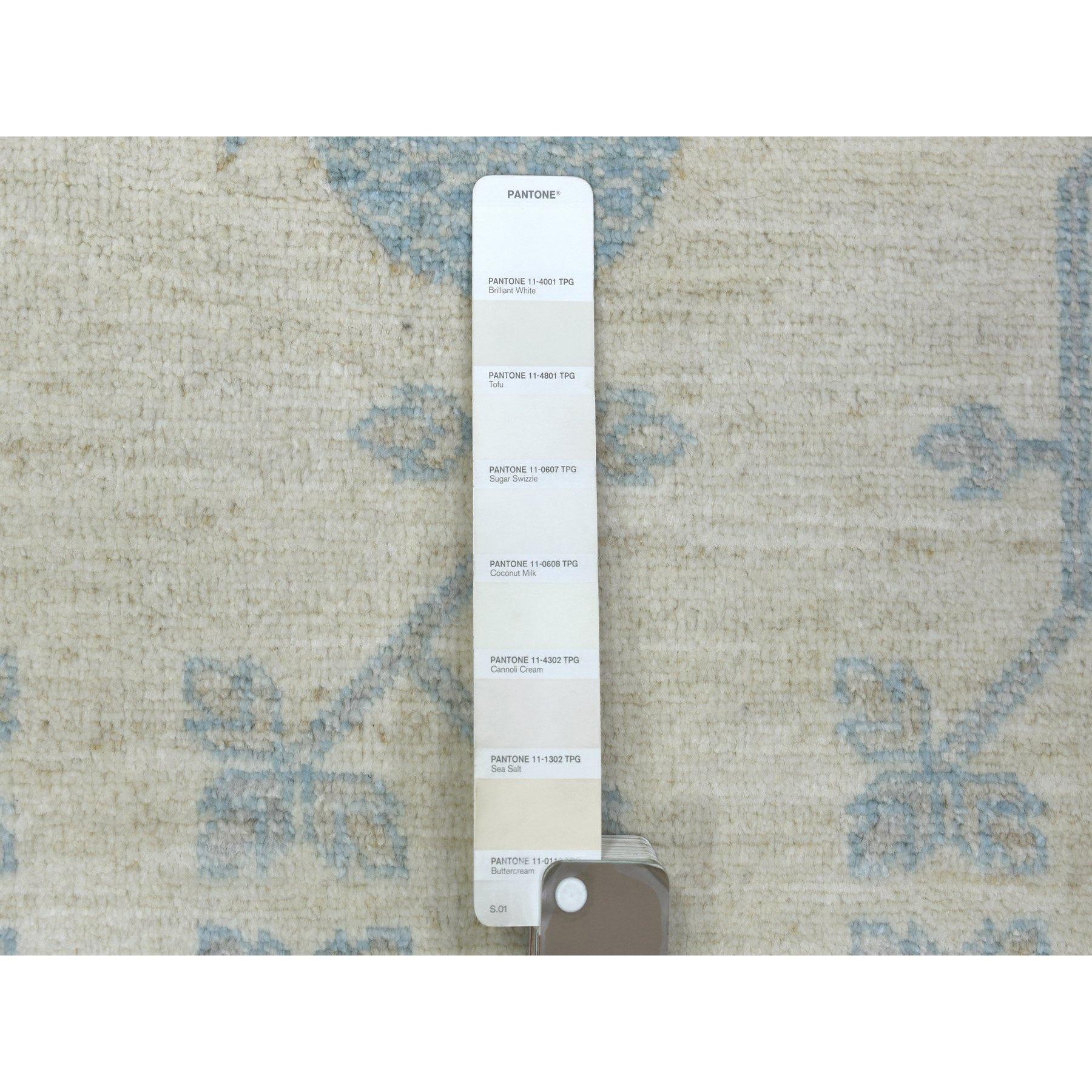 Laine Tapis Peshawar 9'x11' Ivory Milk Wash, laine pure nouée à la main, teintures naturelles en vente