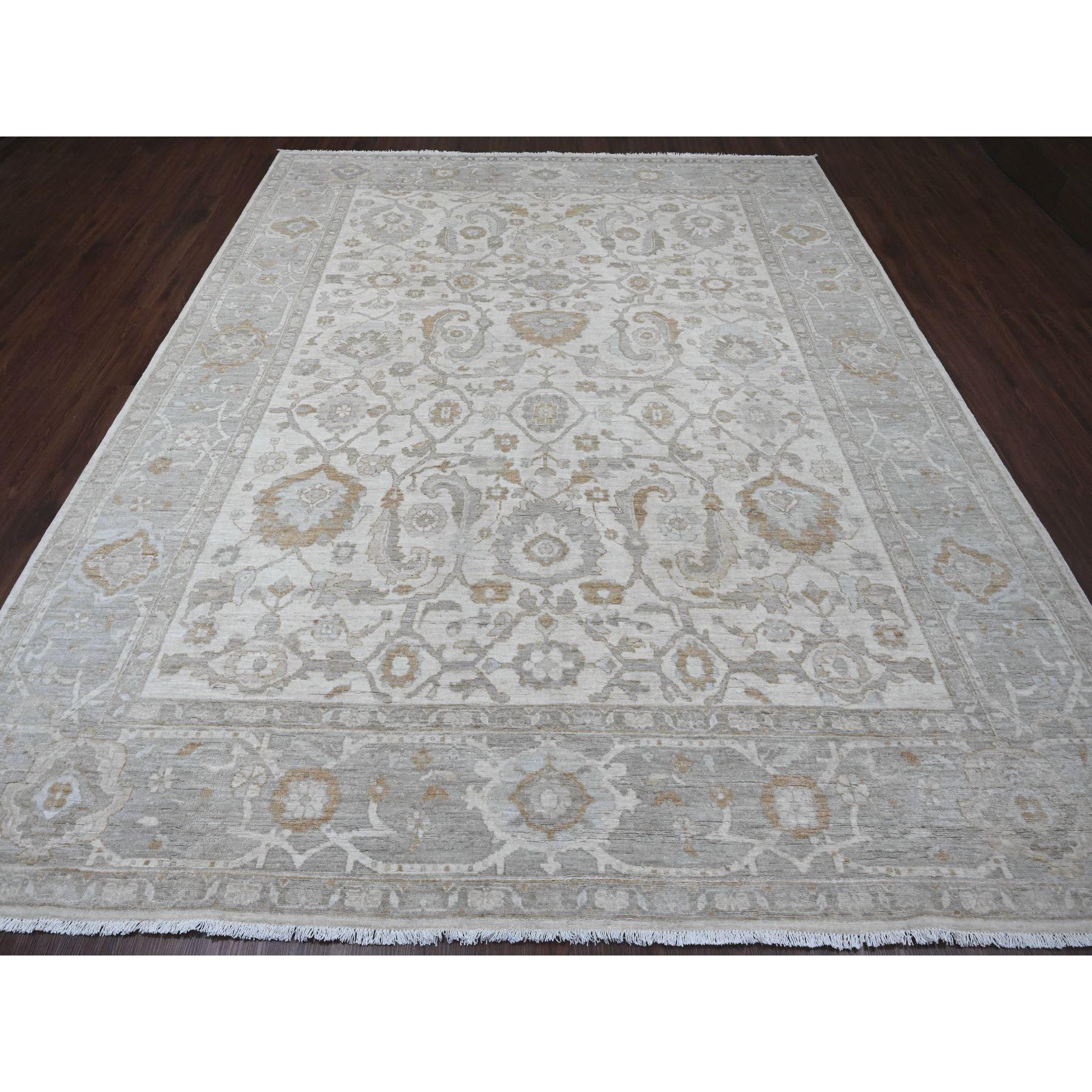 Bianco perla, Peshawar con disegno Heriz su tutta la superficie, annodato a mano, tessuto fitto, Collezione Aryana, lana di alta montagna, tinture vegetali, Tappeto orientale
Materiali primari: Lana
Lattice: No Pile 
altezza: 0,25 pollici
Stile: Di