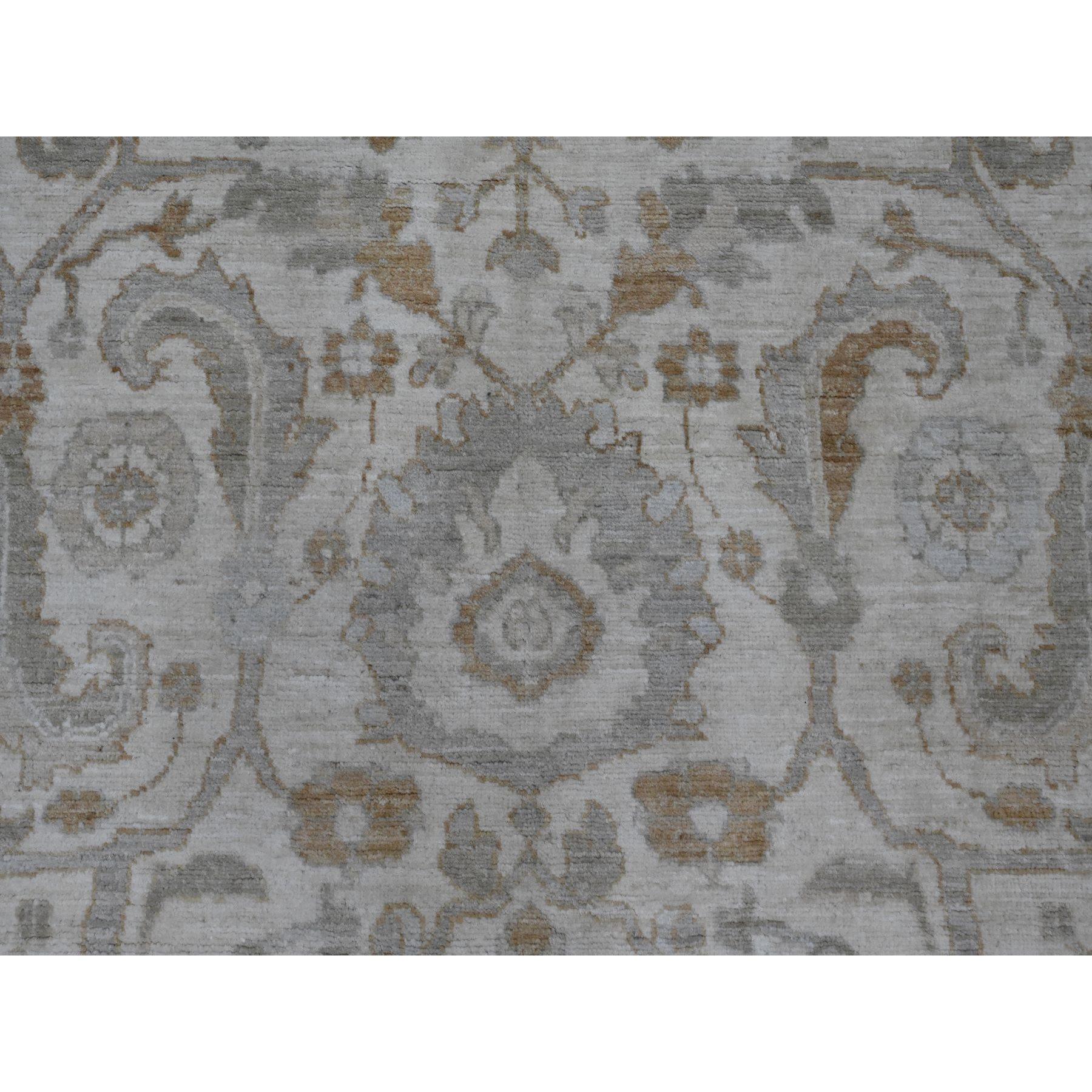 Lana 9'x11' Bianco Peshawar Heriz All Over Design annodato a mano in lana orientale in vendita