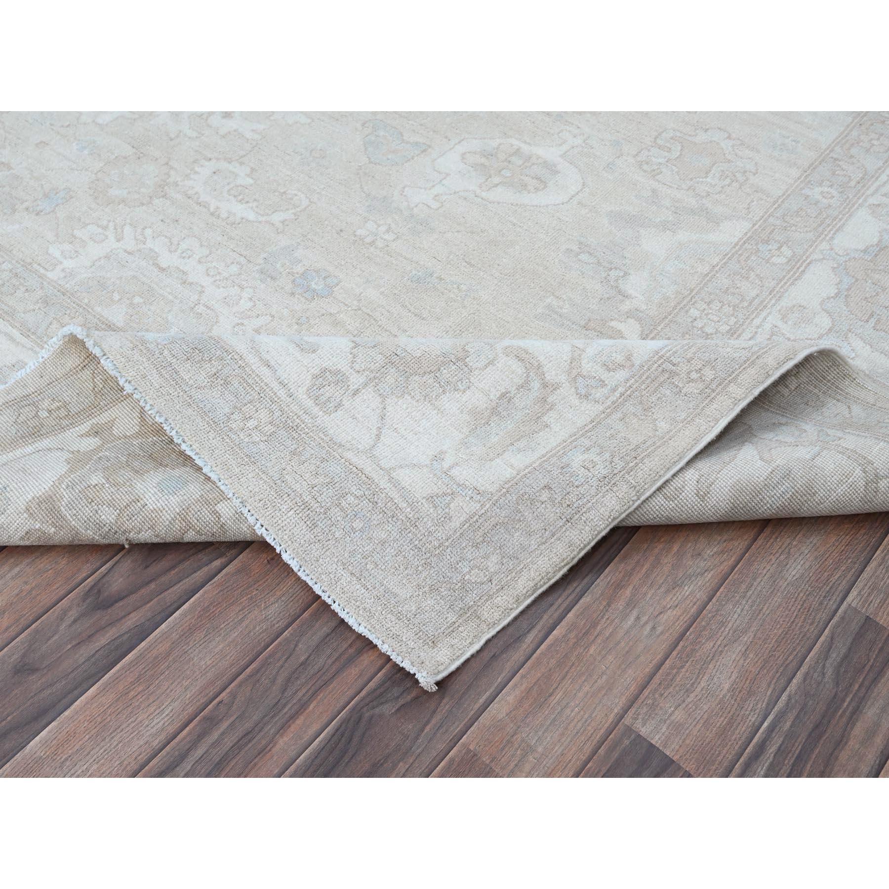 Contemporary 9'x11'10