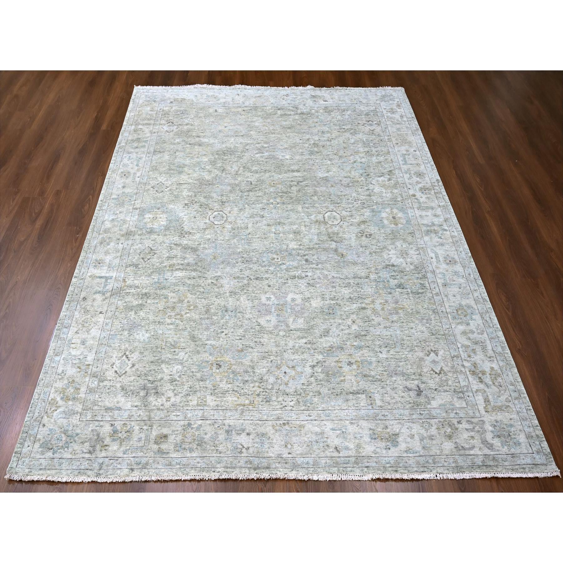 Grünlich grau, Distressed, Antik Persisch mit Ziegler Mahal Design, Oxidiert, Florfrei, Niedrig rasiert, 100% Wolle, Handgeknüpft, Orientteppich
Primäre MATERIALIEN: Wolle
Latex: Kein Flor 
Höhe: 0,25 Zoll
Stil: Traditionell
Grundfarbe: