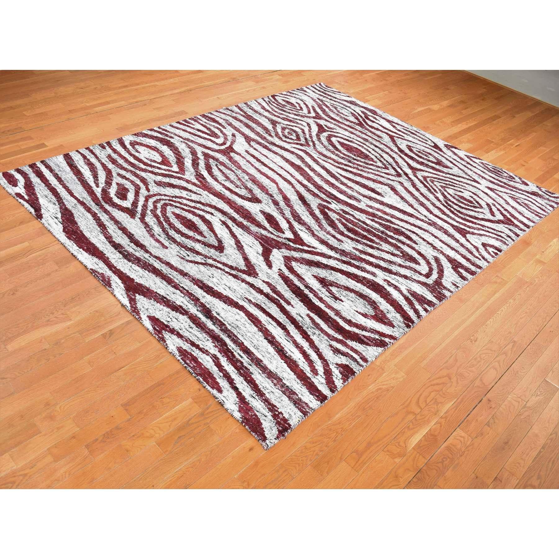 Indian 9'x11'7'' Ivory Man Made Silk Hand Knotted with Tree Bark Design Oriental Rug For Sale
