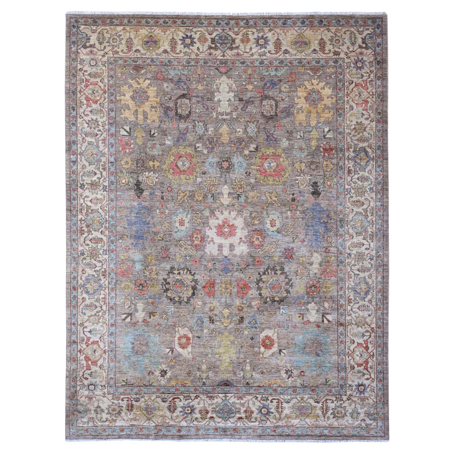 Tappeto grigio Aryana Collection'S Heriz All Over Design/One annodato a mano in lana in vendita