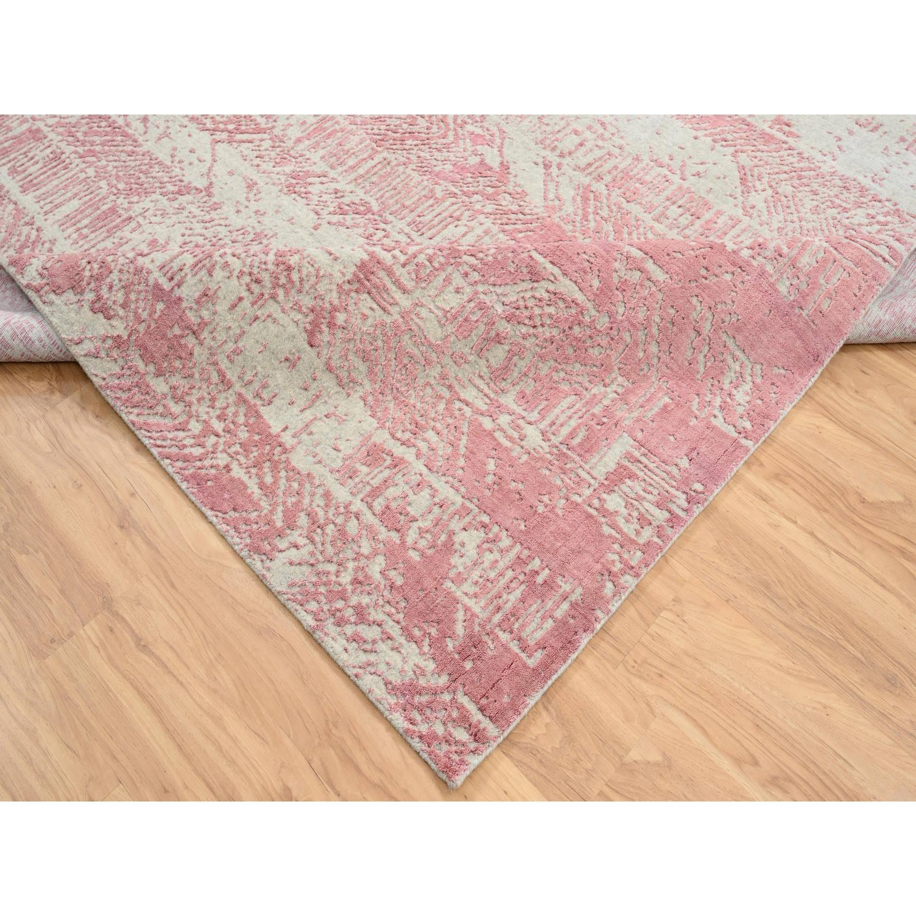 XXIe siècle et contemporain Tapis en laine et soie Jacquard rose rose tissé à la main All Over Design en vente