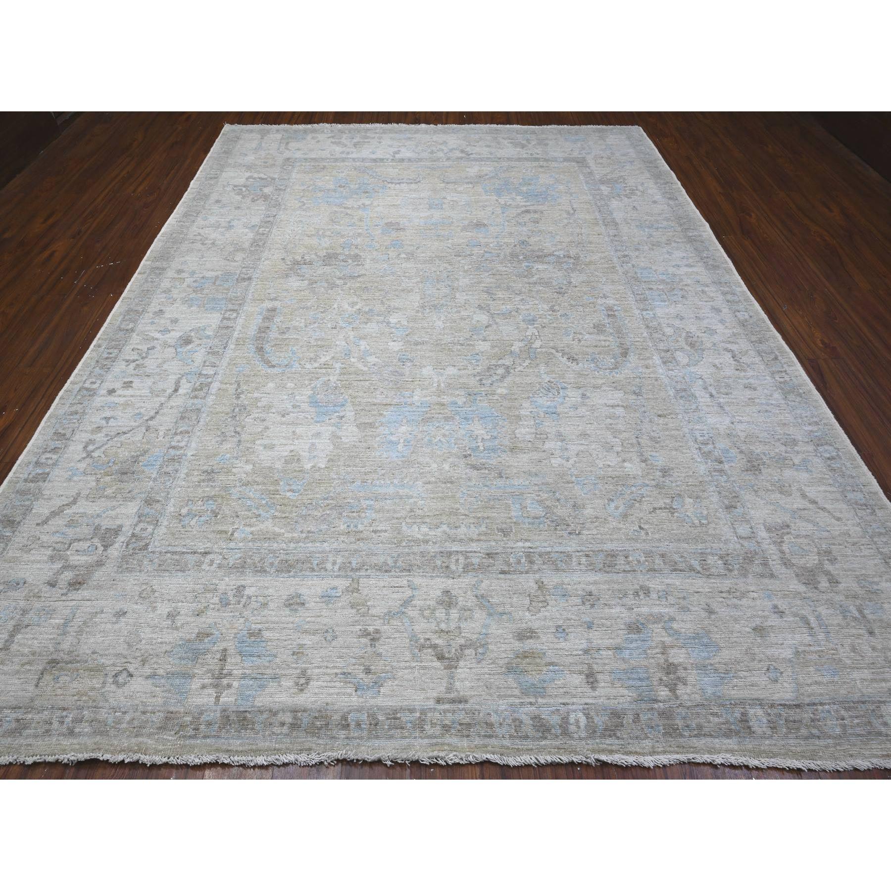This is a truly genuine one-of-a-kind Angora Oushak, Hand Knotted, Pure Wool, Oriental Rug. It has been Knotted for months and months in the centuries-old weaving craftsmanship techniques by expert artisans.
Primary materials: Wool
Latex: No Pile