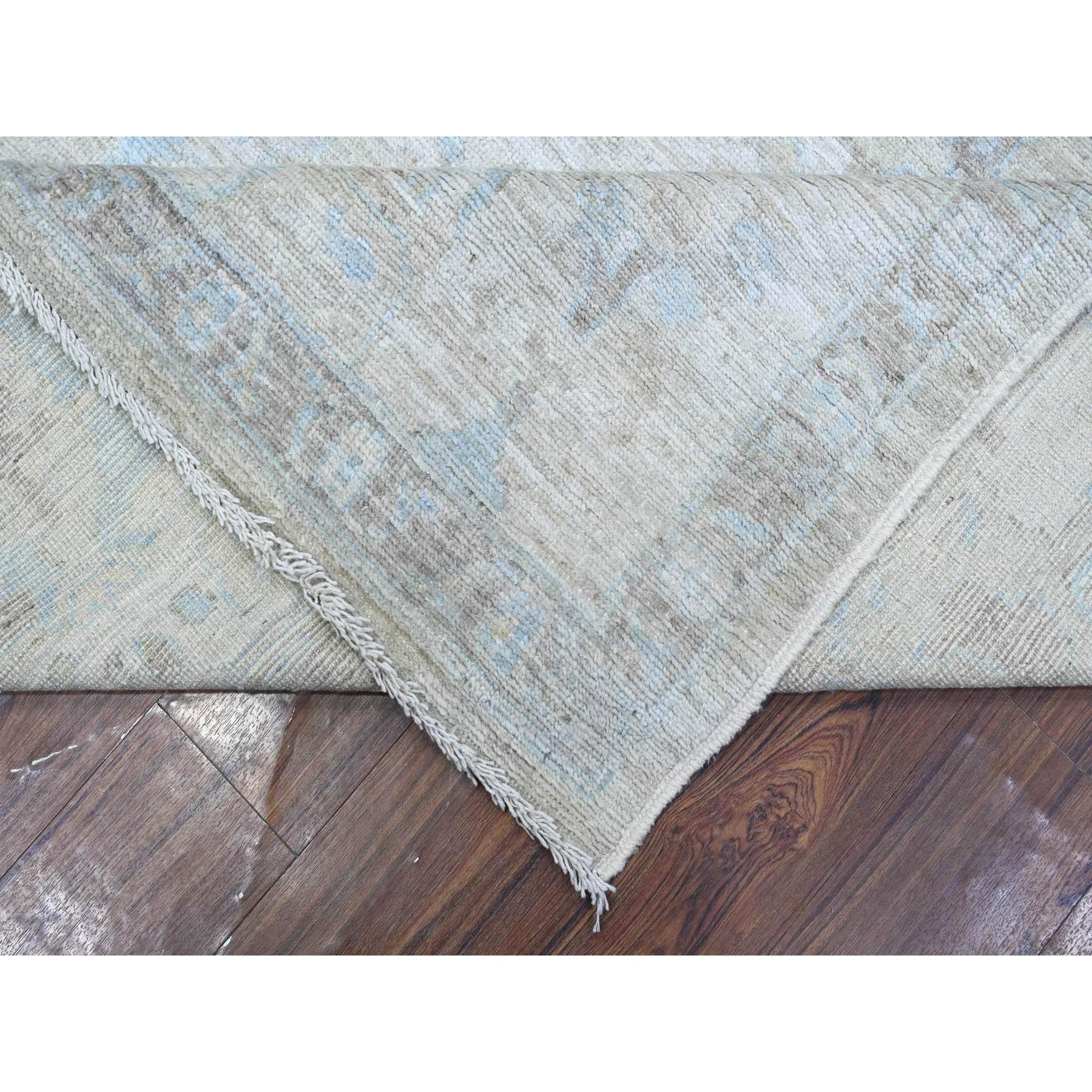 Contemporary 9'x11'9