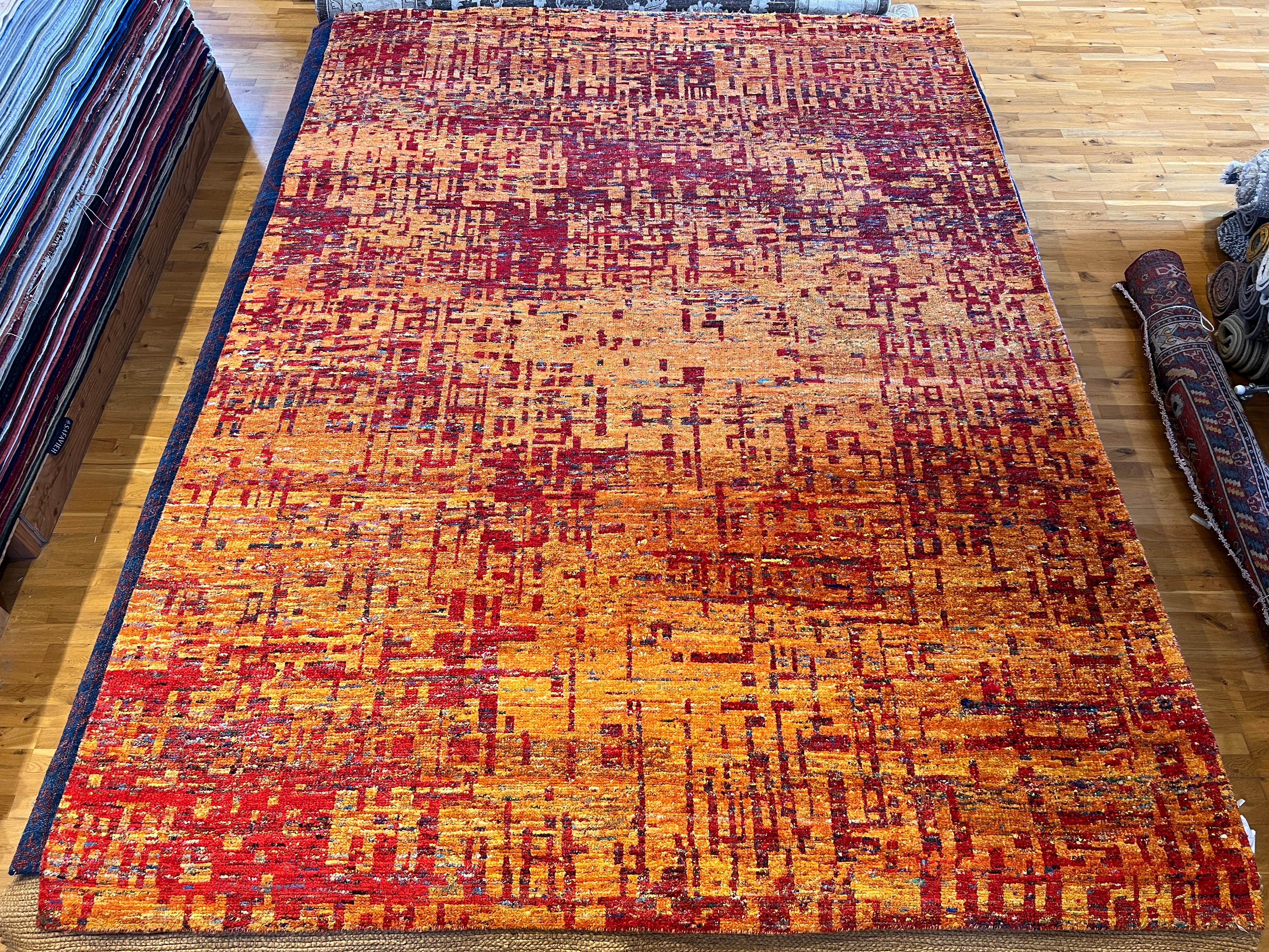 Indian 9'x12' Abstract Grunge Design Rug in Reds and Oranges Hue  For Sale