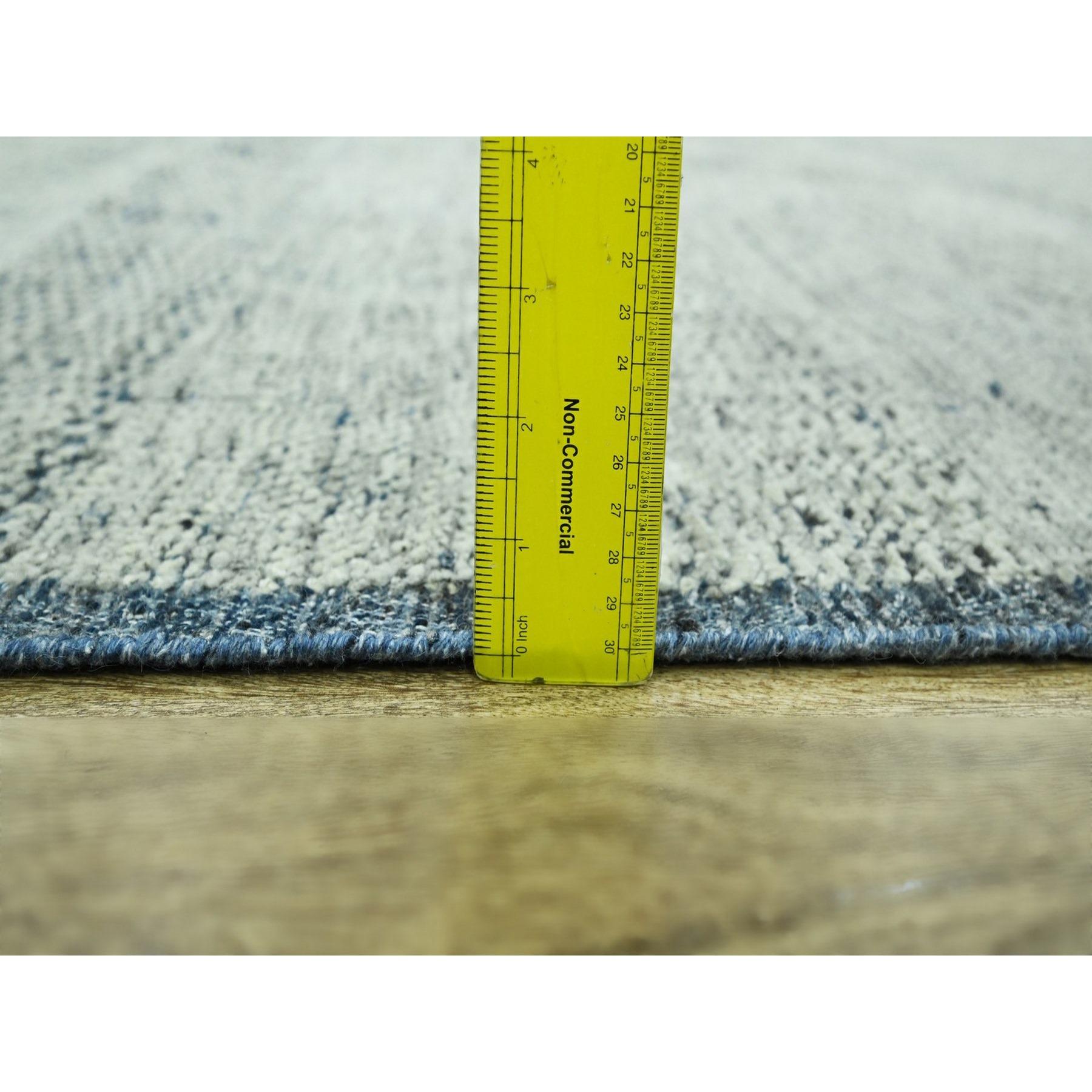 Alfombra de diseño de hierba oxidada y desgastada de lana anudada a mano azul Egeo de 9 x 12 pies en venta 2