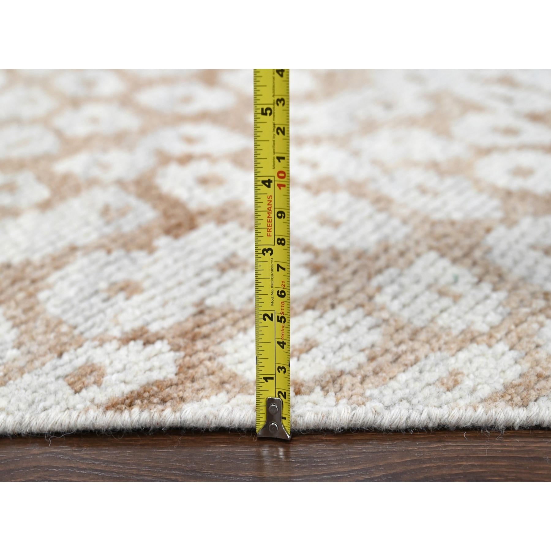 9'x12'  Tapis d'Orient en laine naturelle cropped thin Almond Brown, noué à la main en vente 2