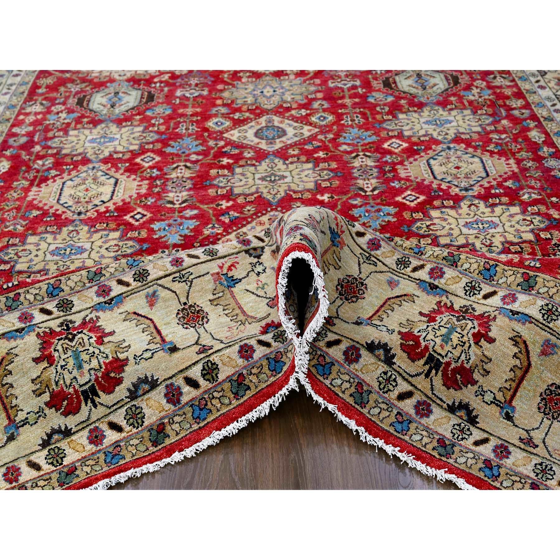 9'x12' Auburn Red Handgeknüpfter orientalischer Teppich aus reiner Wolle mit Karajeh-Design und weichem Flor im Zustand „Neu“ im Angebot in Carlstadt, NJ