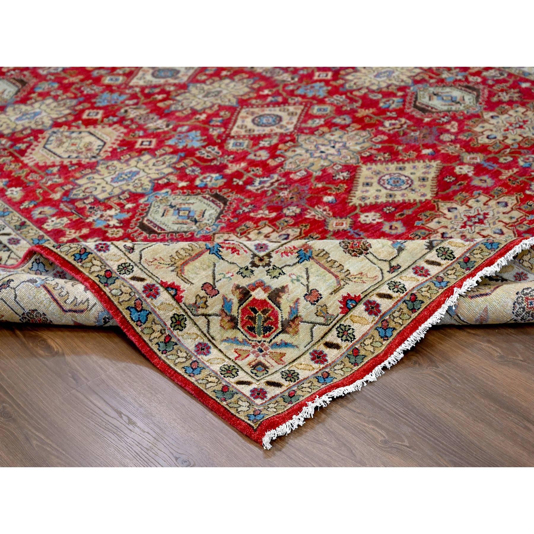 9'x12' Auburn Red Handgeknüpfter orientalischer Teppich aus reiner Wolle mit Karajeh-Design und weichem Flor (21. Jahrhundert und zeitgenössisch) im Angebot