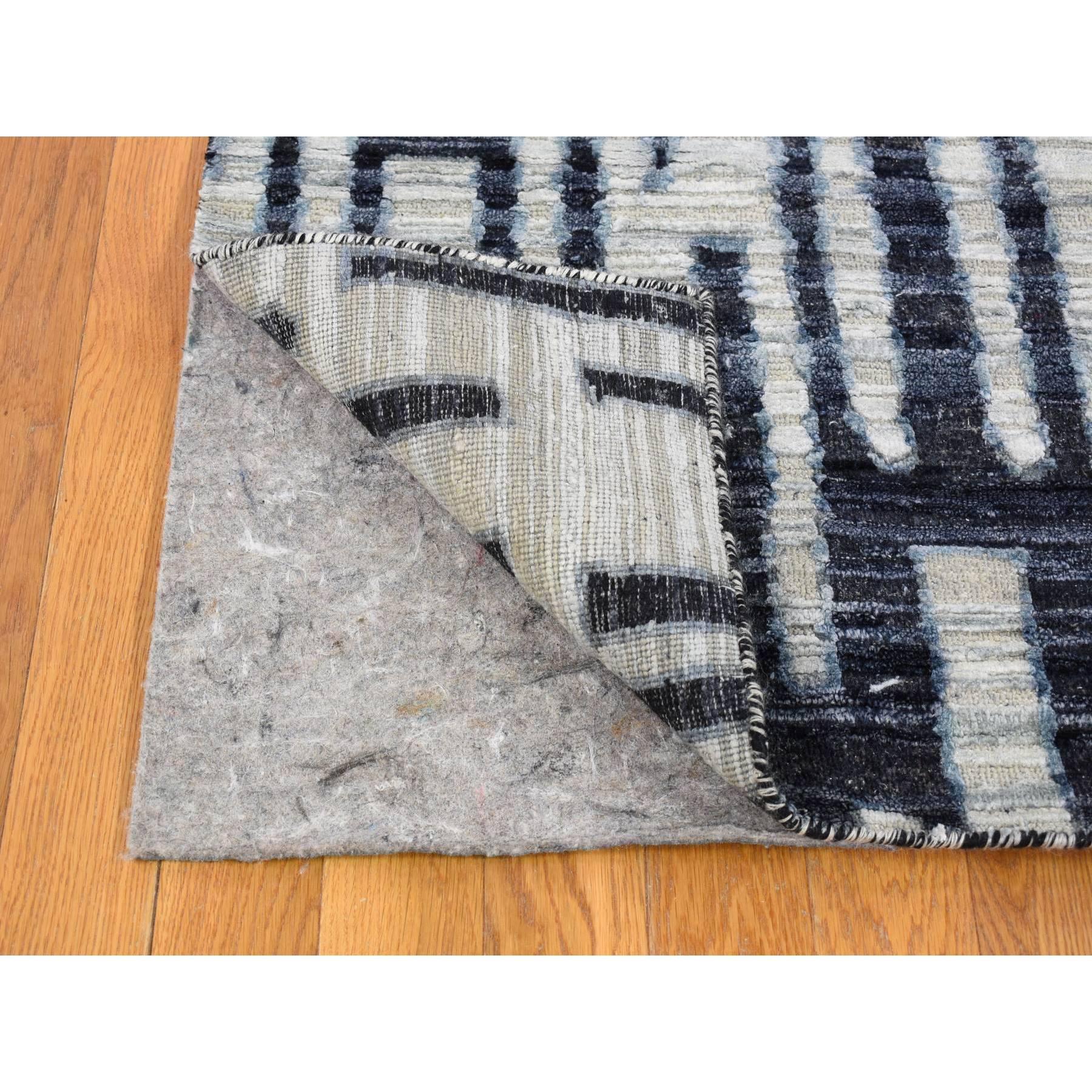 9'x12' Black and White Zig Zag Design Pure Silk and Textured Wool Rug For Sale 1