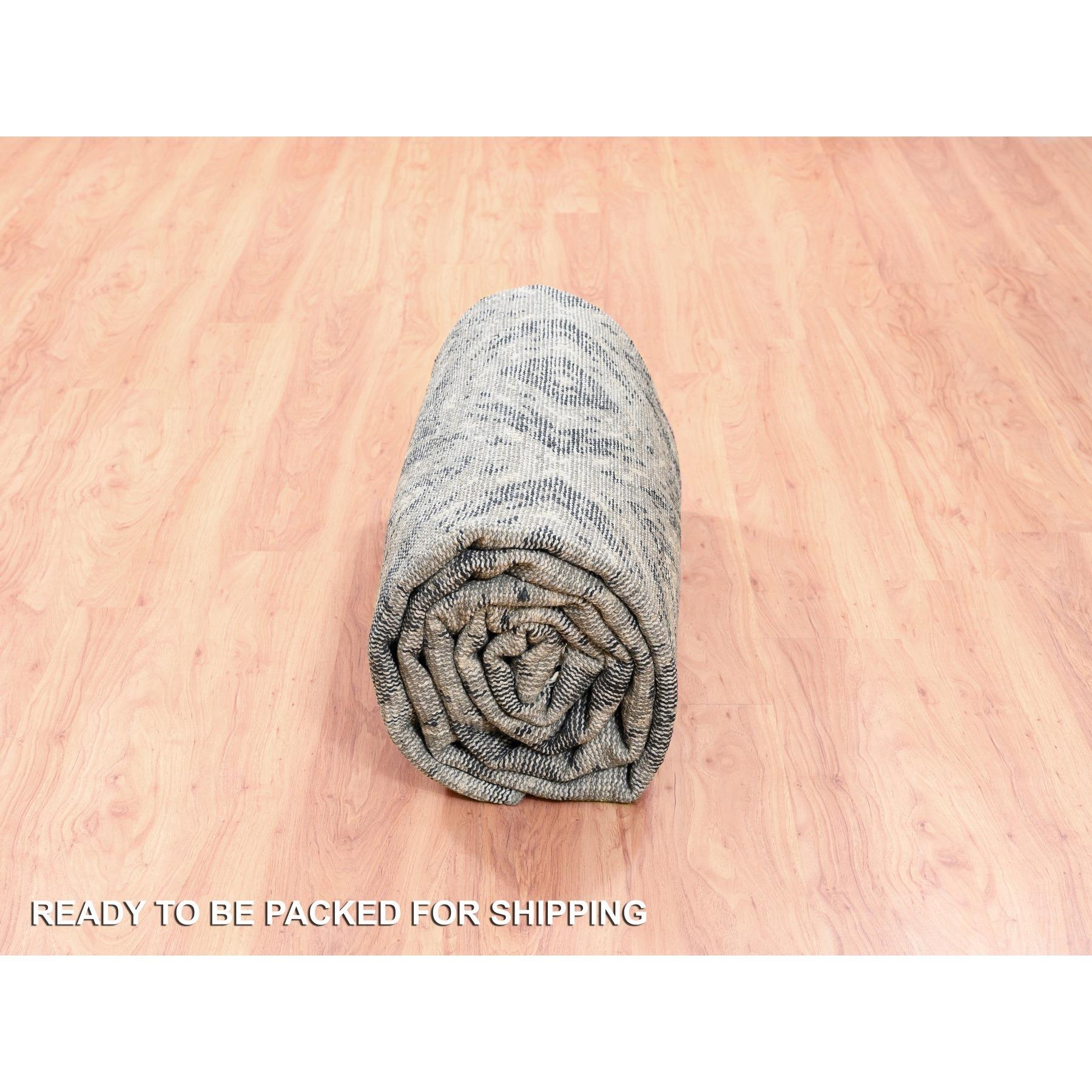 9'x12' Black Supple Collection Modern All Over Square Design Erased Handmade Rug For Sale 2