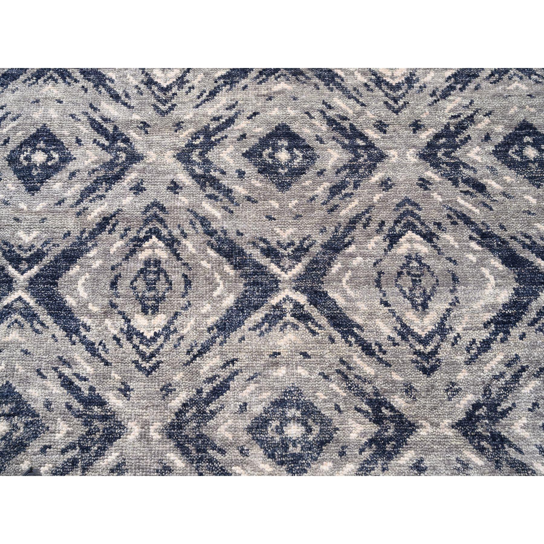 9'x12' Black Supple Collection Modern All Over Square Design Erased Handmade Rug For Sale 1