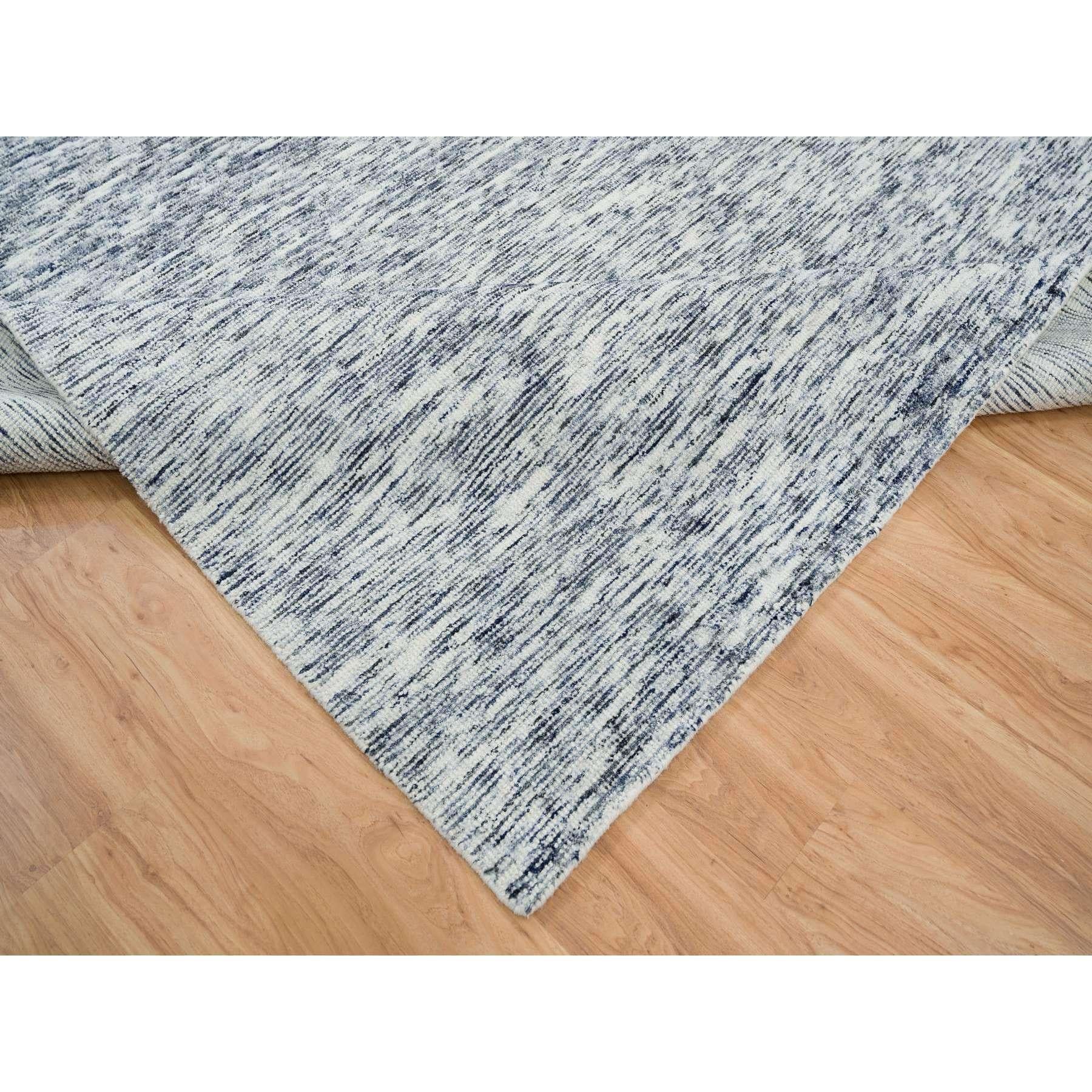 9'x12' Blau und Elfenbein Modern Striae Design Reine Wolle Handgewobener Teppich im Zustand „Neu“ im Angebot in Carlstadt, NJ