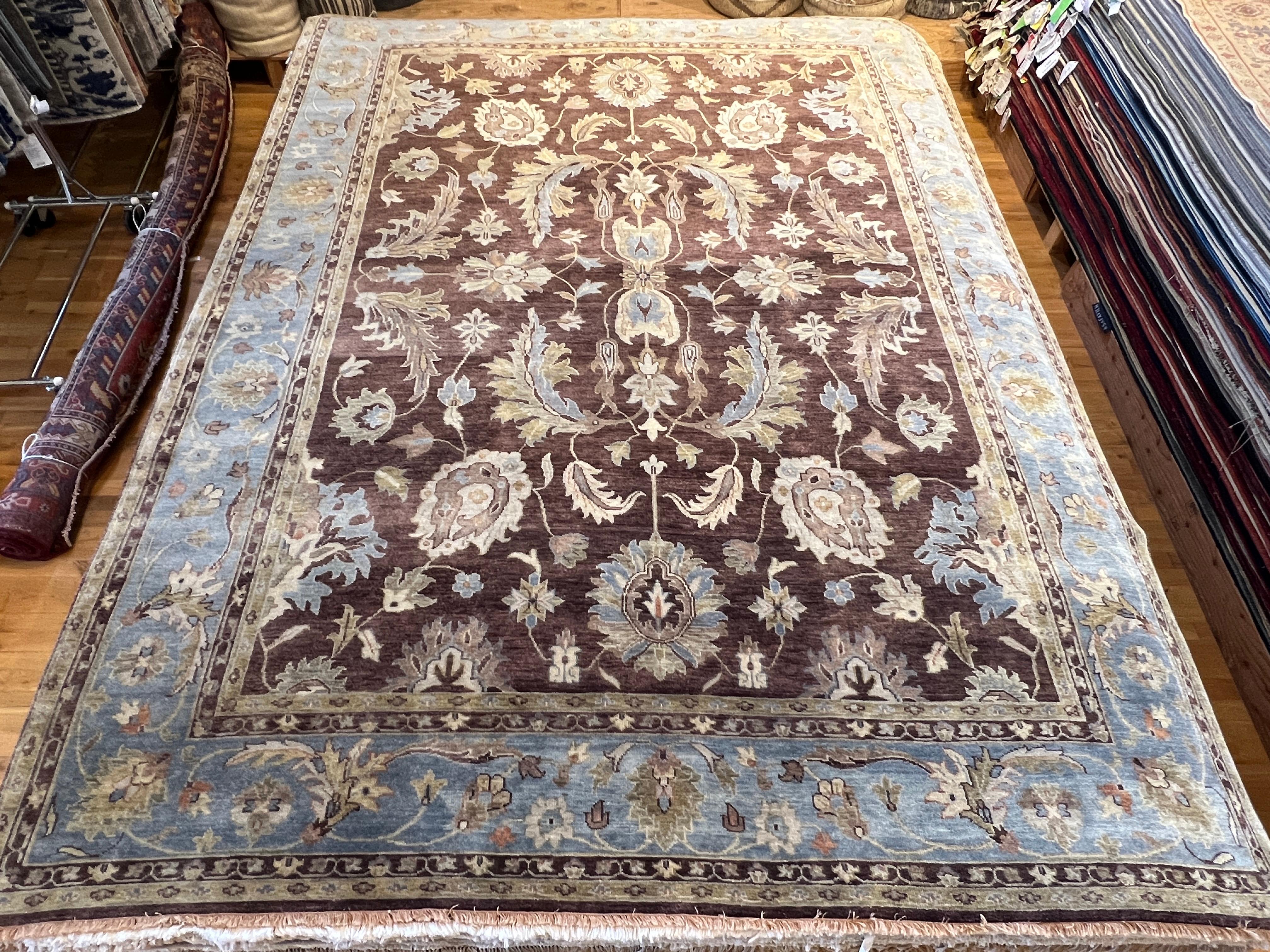 9'x12' Brauner und blauer Teppich im geblümten Design im Angebot 4