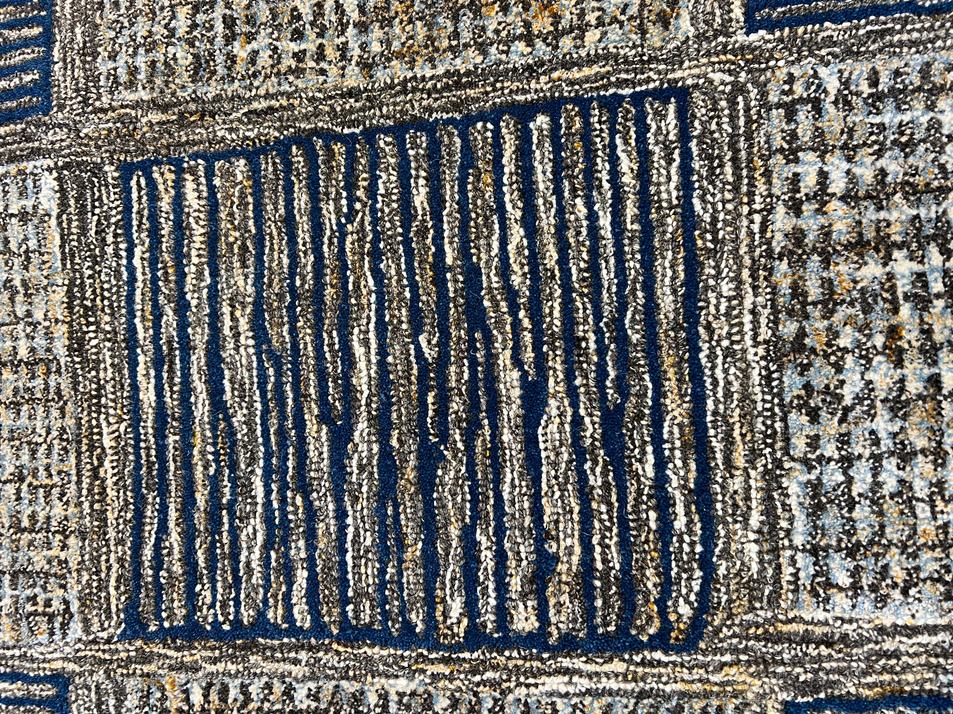XXIe siècle et contemporain Tapis à carreaux 9'x12' avec motifs bleus et gris  en vente