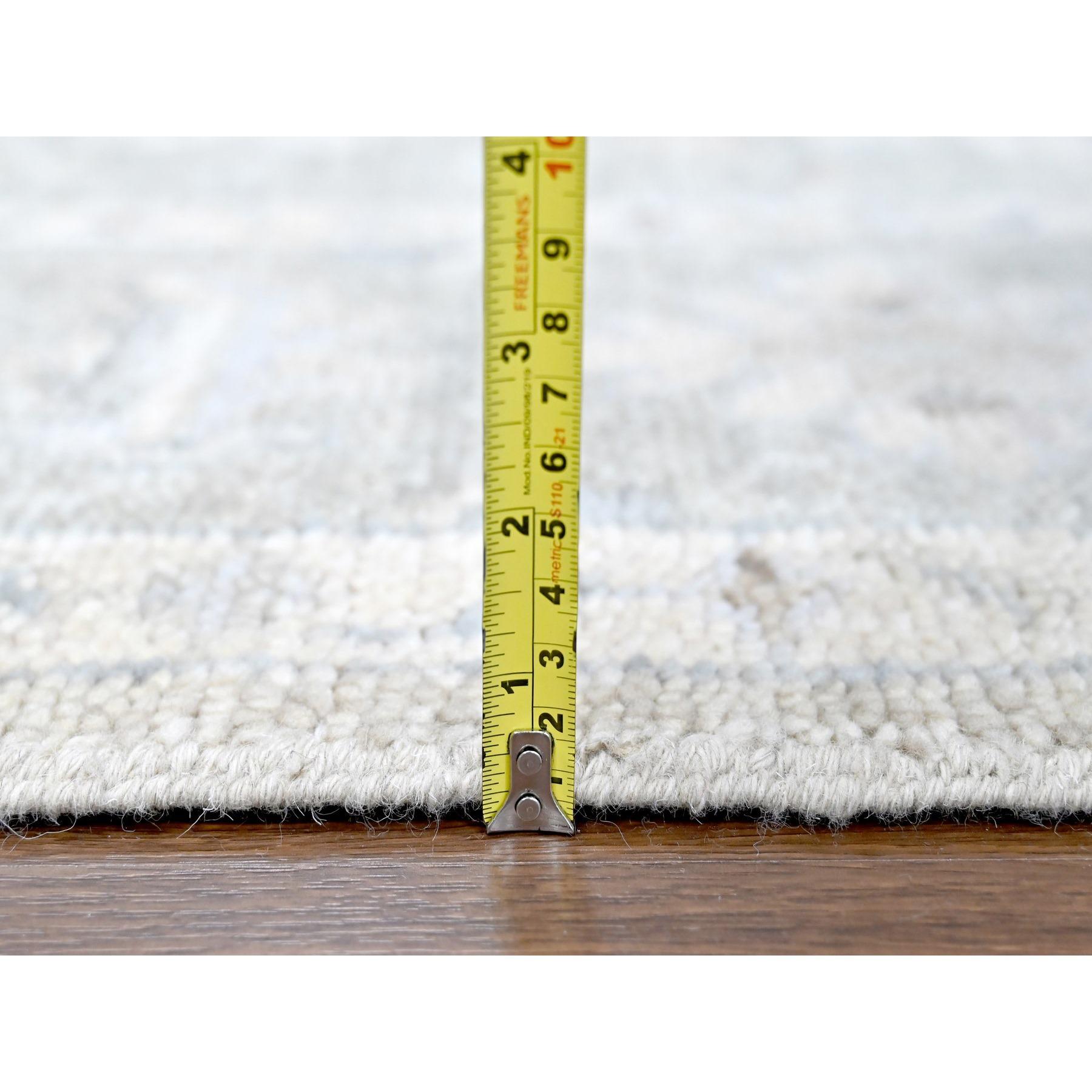9'x12' Cloud Gray Supple Collection Oushak All Over Design Soft Wool Rug For Sale 4