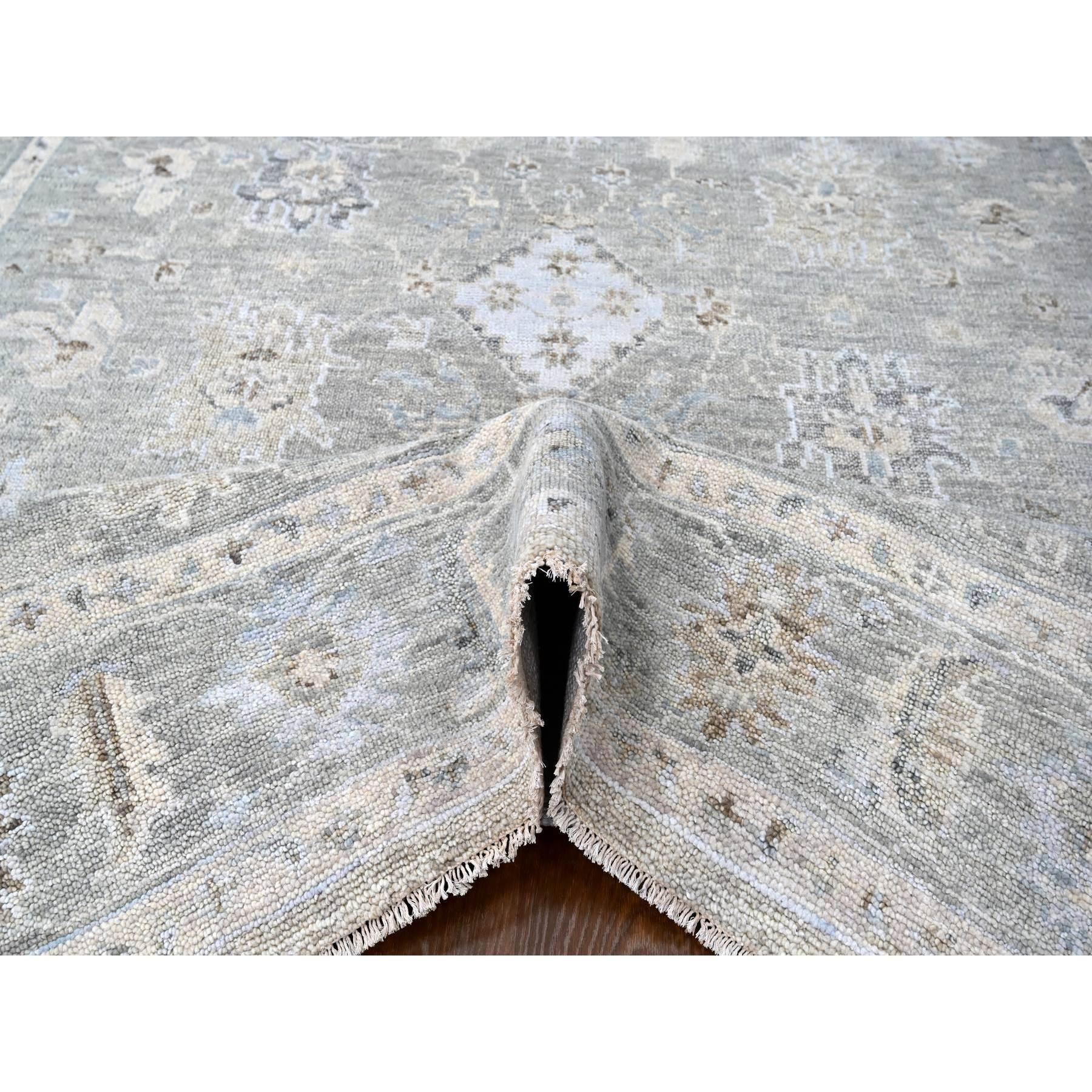 9'x12' Cloud Gray Supple Collection Oushak All Over Design Soft Wool Rug In New Condition For Sale In Carlstadt, NJ