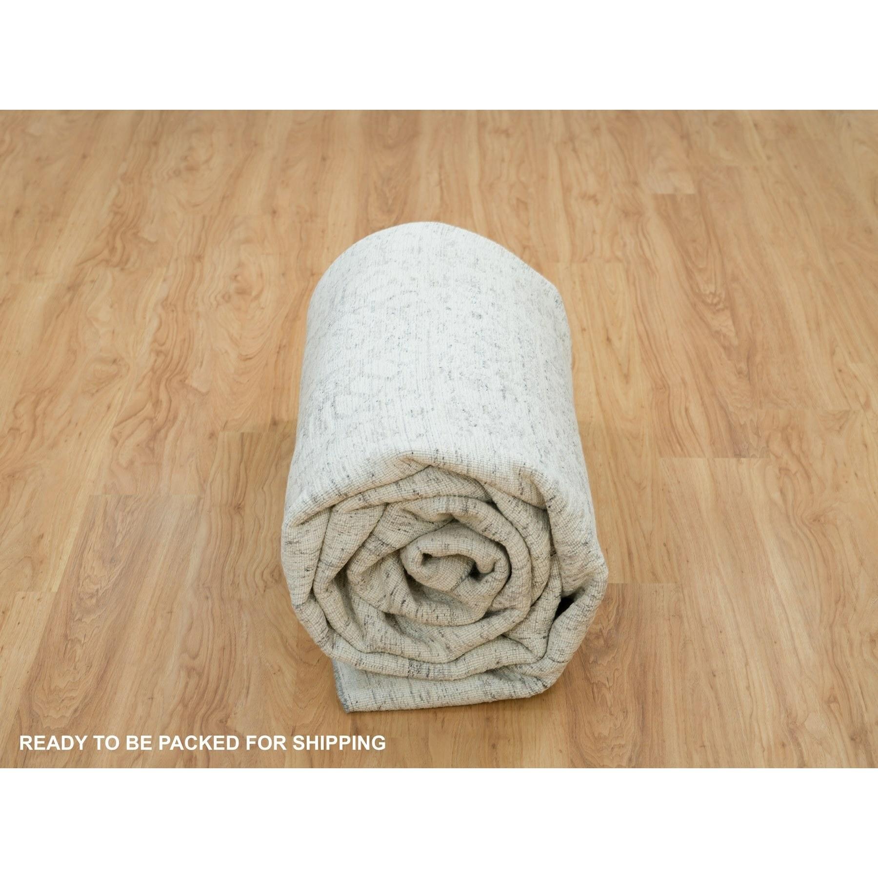 9'x12' Wolkengrauer Karajeh Design 100% Wolle Handgefalteter orientalischer Teppich im Angebot 3