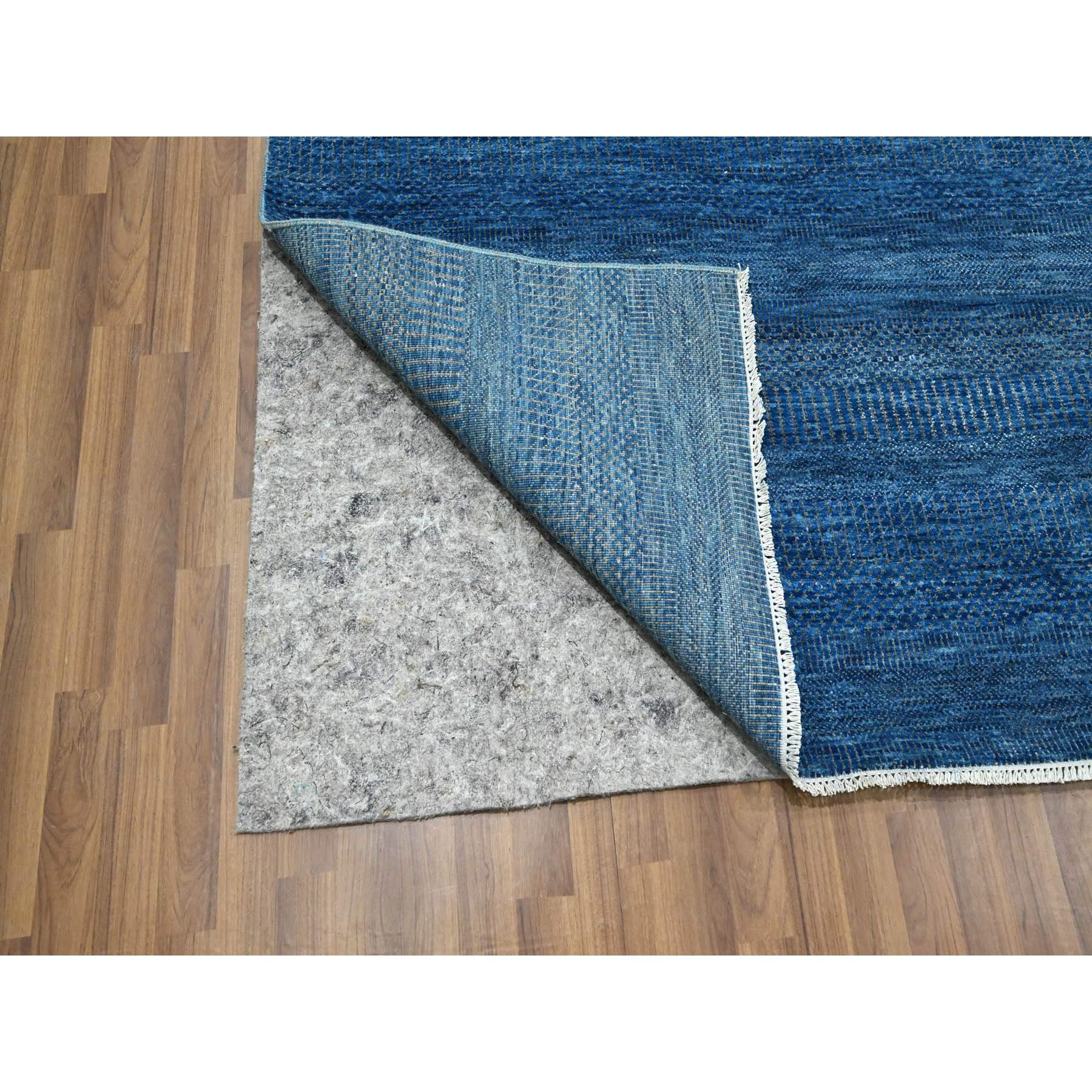 Indien Tapis d'Orient en laine et soie nouée à la main 9'x12' Bleu Denim Modern Grass Design en vente