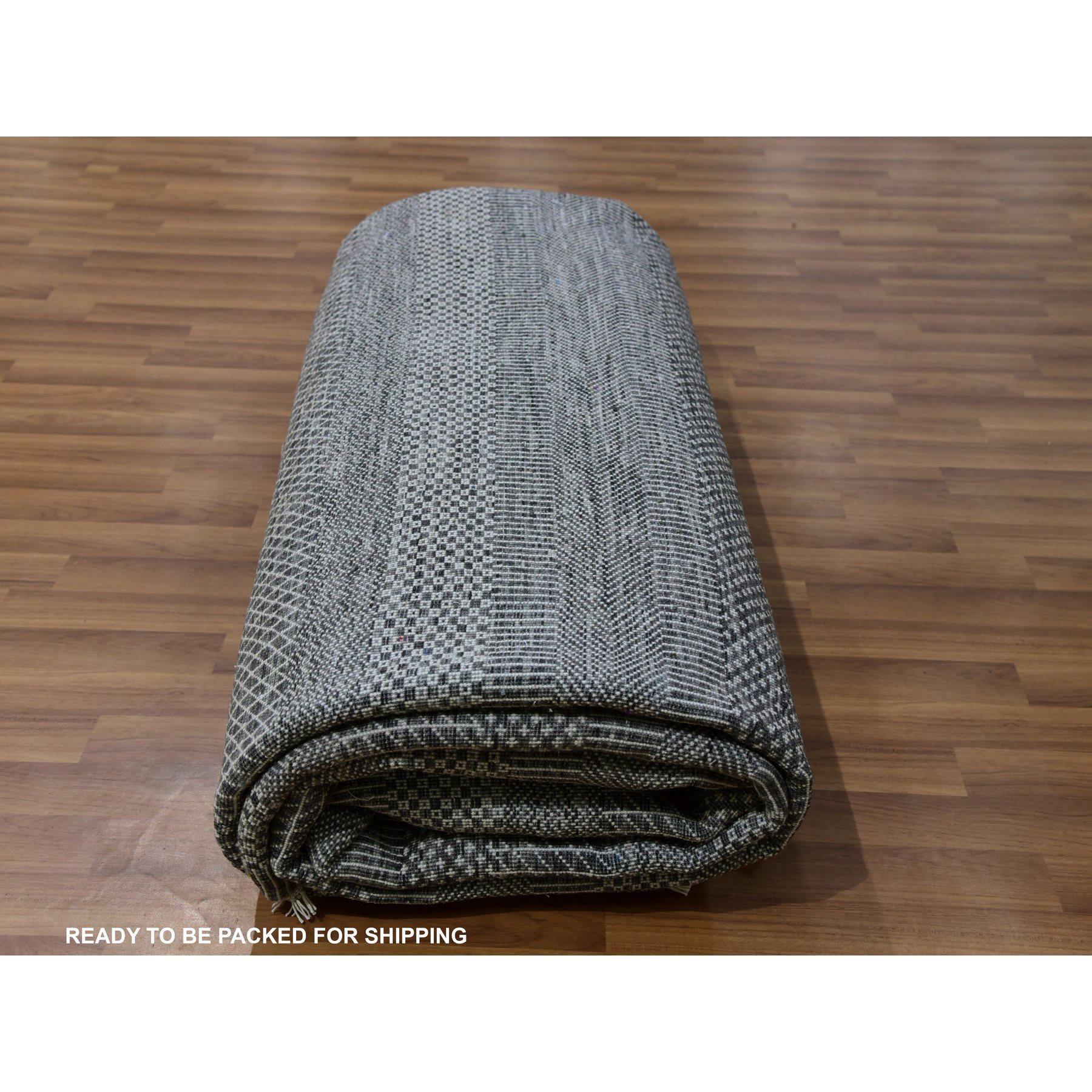 9'x12' Dim Gray Tappeto orientale in lana non colorata annodato a mano con design moderno a erba in vendita 2