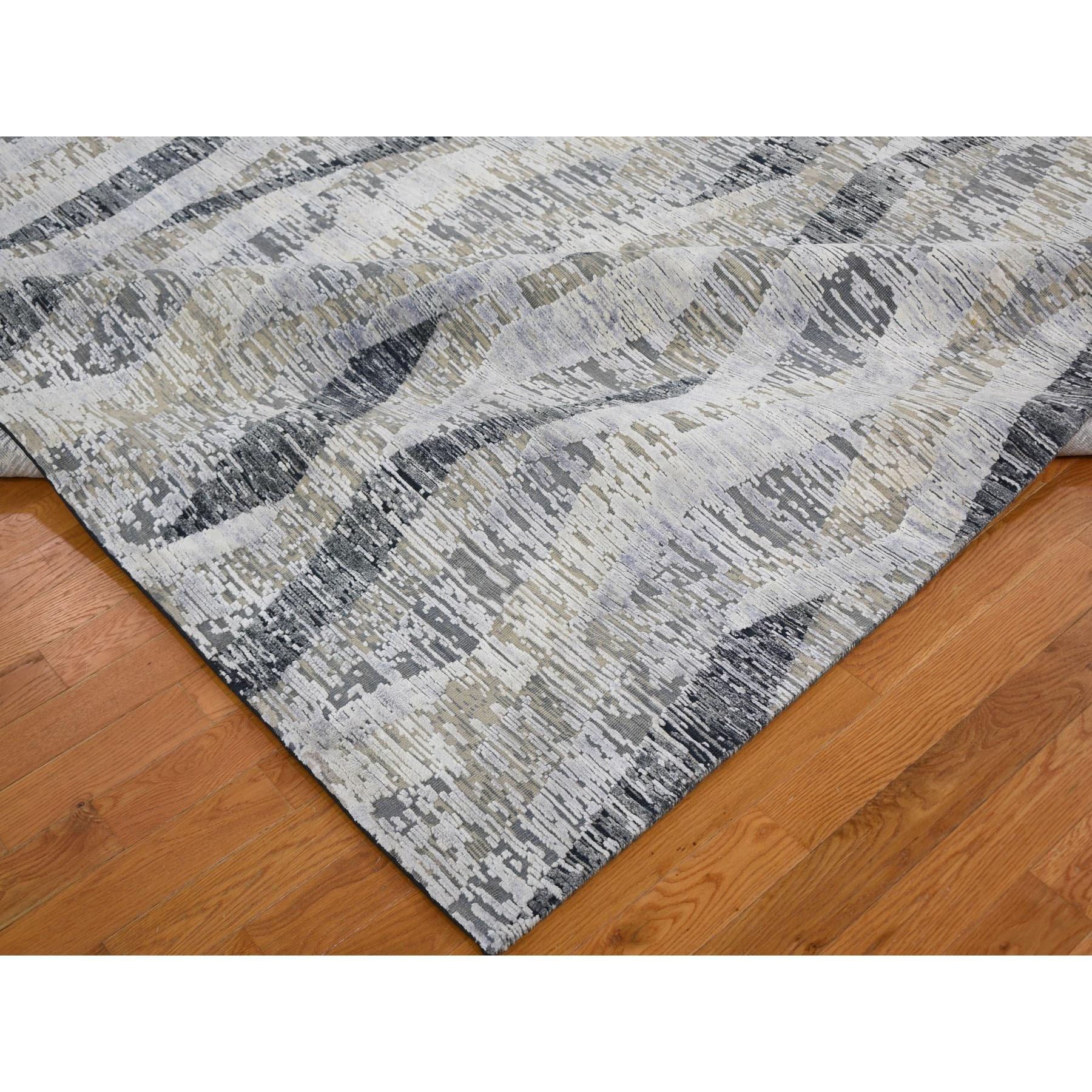 Alfombra anudada a mano de seda gris con textura de lana de 9'x12' DIMENSIONAL CURTAINS en Nuevo estado para la venta en Carlstadt, NJ