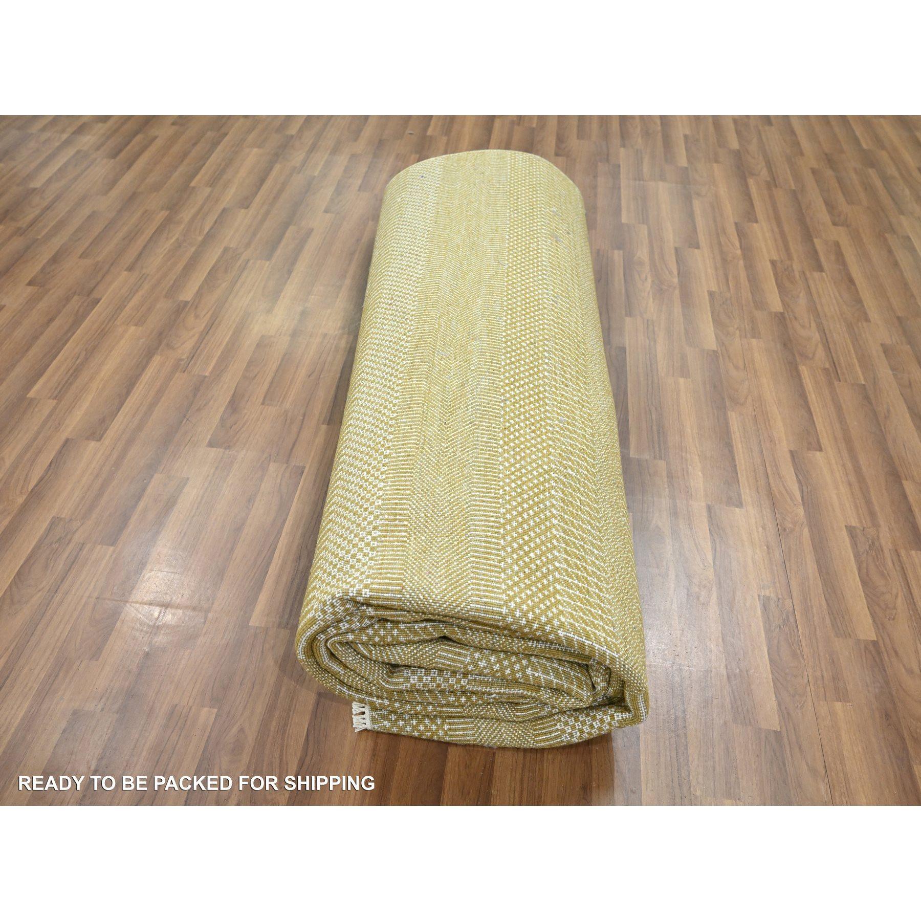 Alfombra de lana y seda anudada a mano sin bordes con diseño moderno de hierba marrón crudo de 9'x12' en venta 1