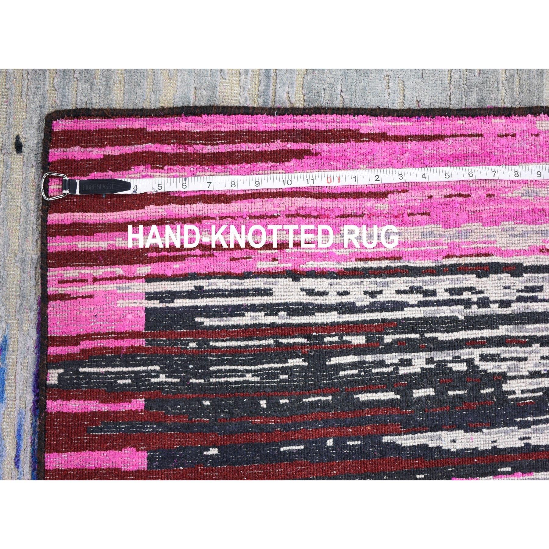 9'x12' Erased Horizontal Line Design Rosa Sari Seide mit strukturiertem Teppich im Angebot 5