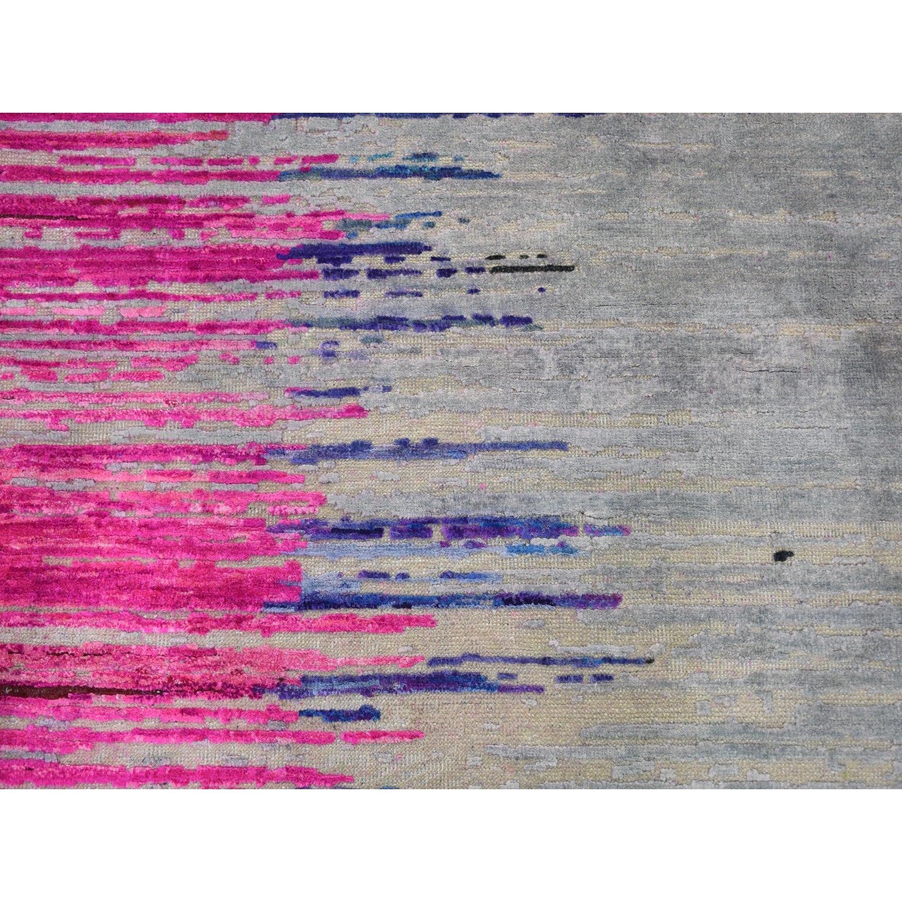 9'x12' Erased Horizontal Line Design Rosa Sari Seide mit strukturiertem Teppich im Angebot 2
