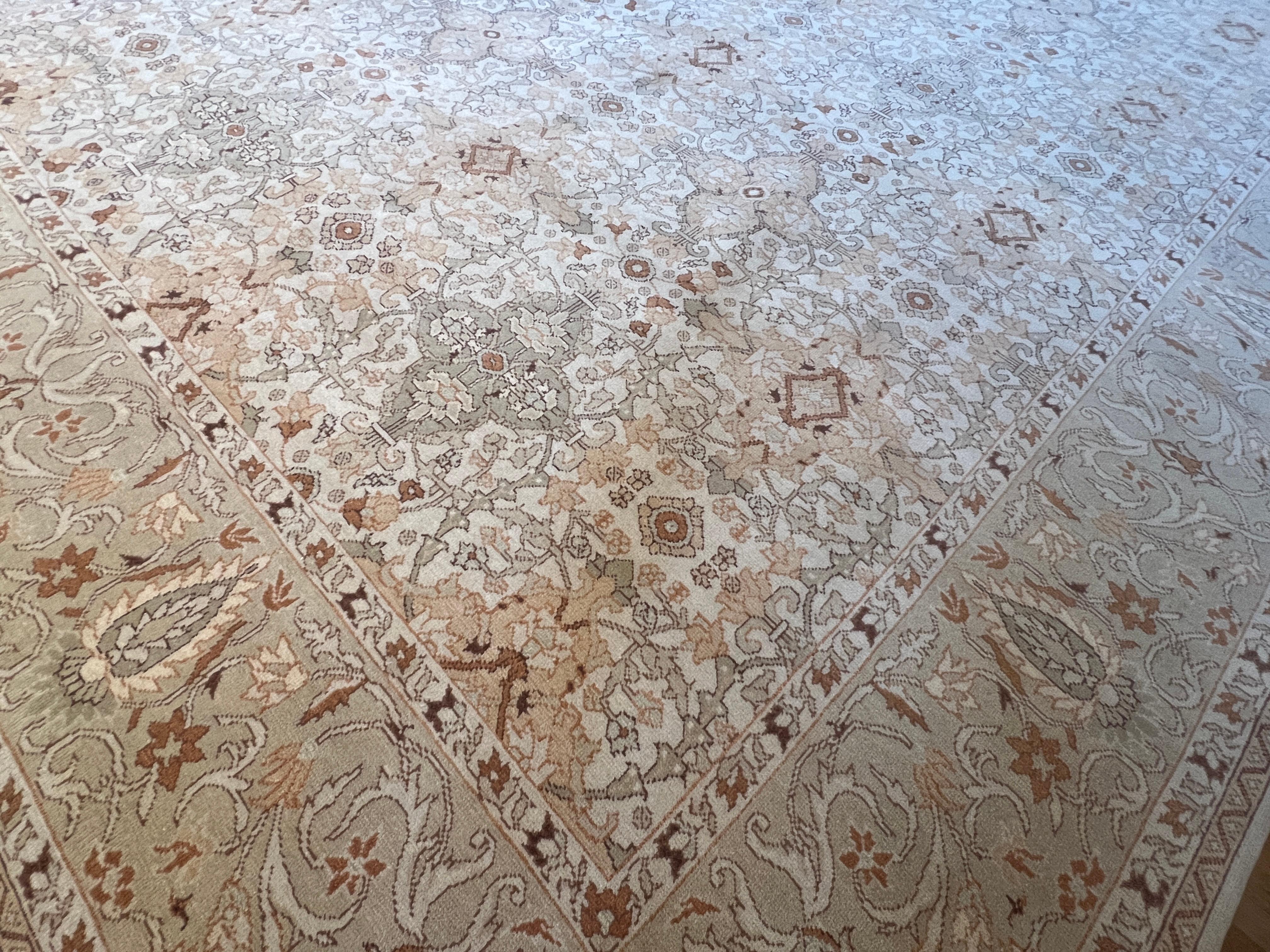 9'x12' French Floral Inspired Hand-Knotted Wool Rug For Sale 7