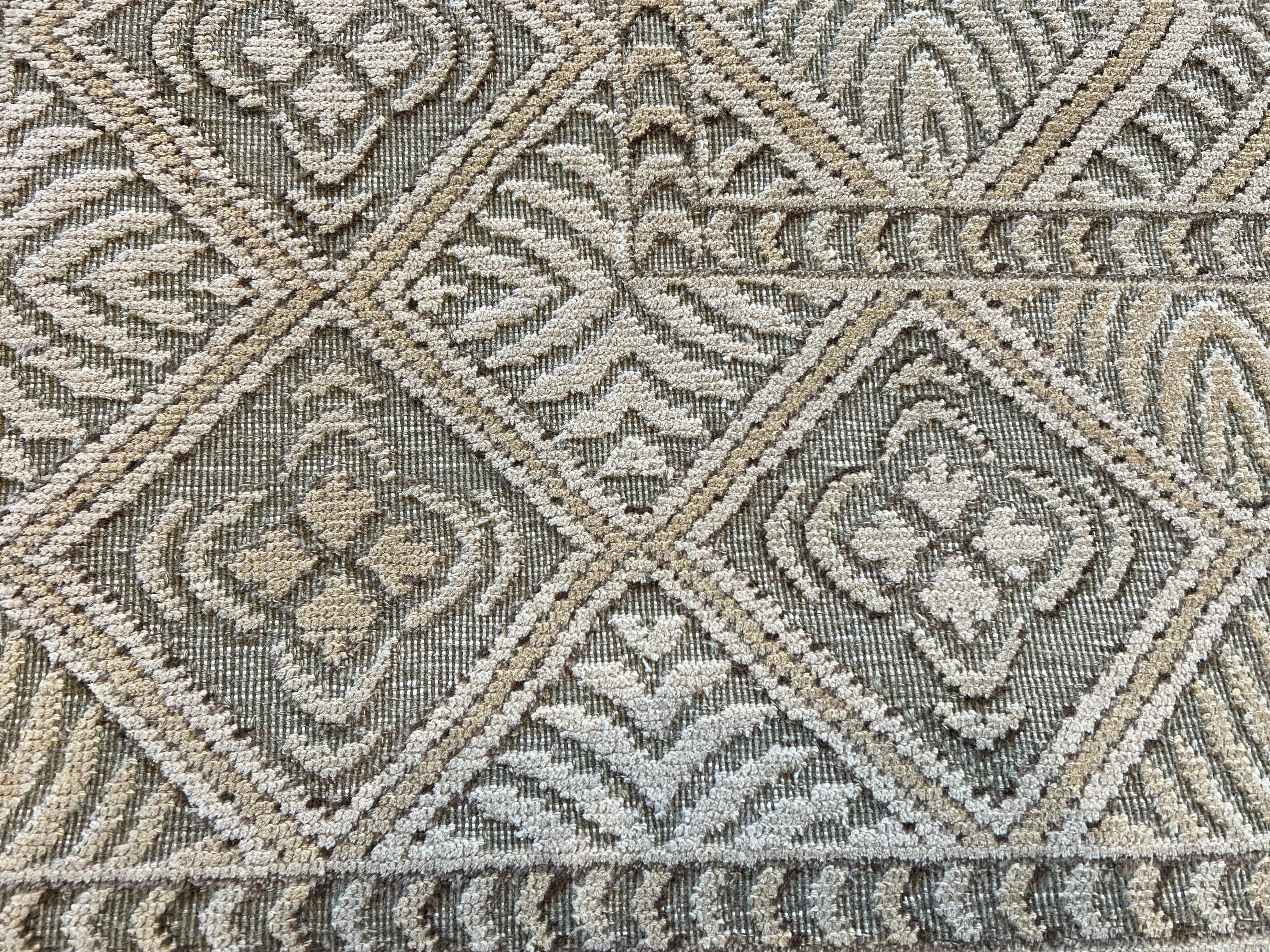9'x12' Tapis en laine noué à la main d'inspiration florale française Neuf - En vente à Los Angeles, CA