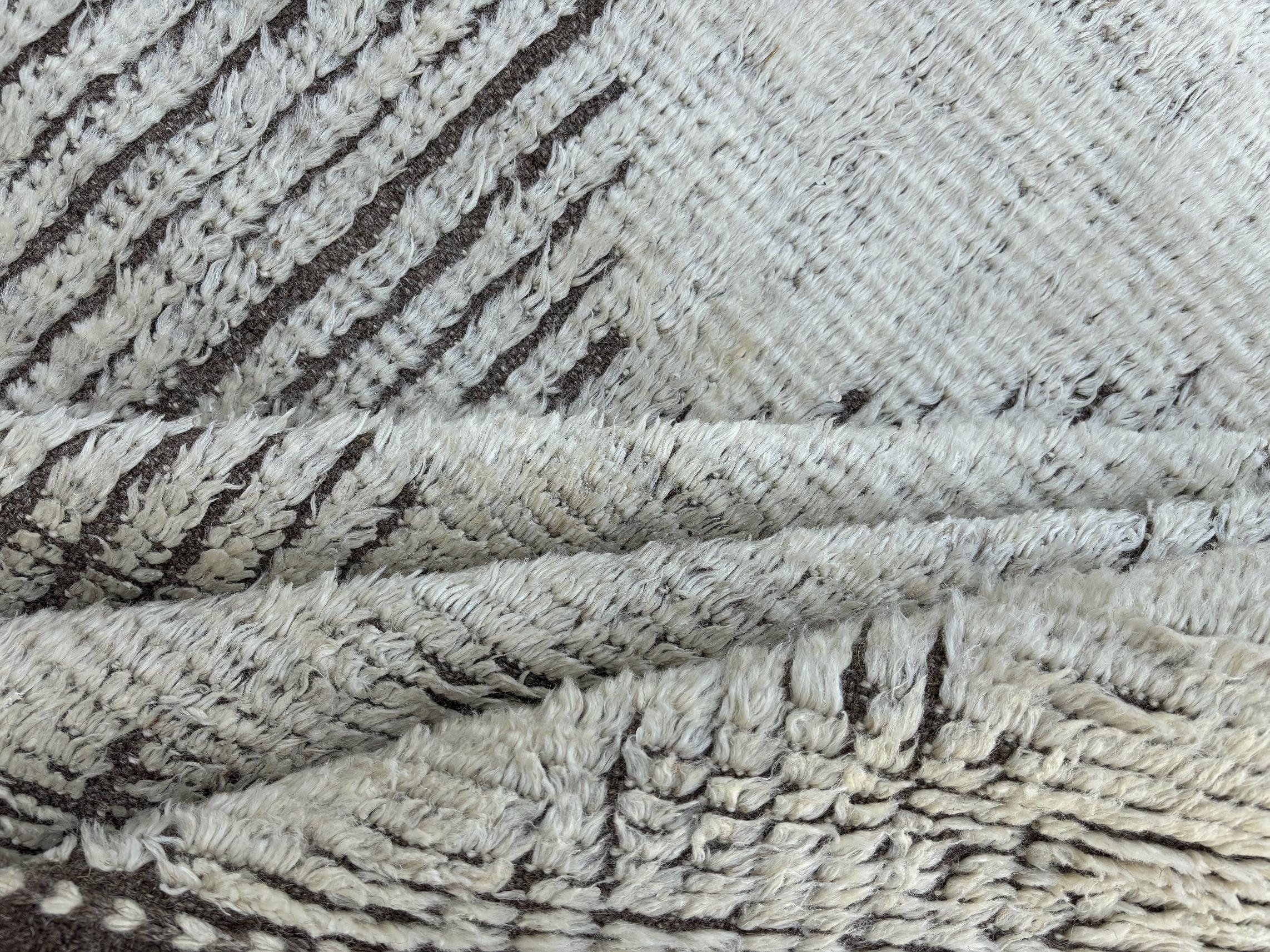 Noué à la main 9x12 Ft Contemporary Tapis de style marocain noué à la main. Options sur-mesure disponibles en vente