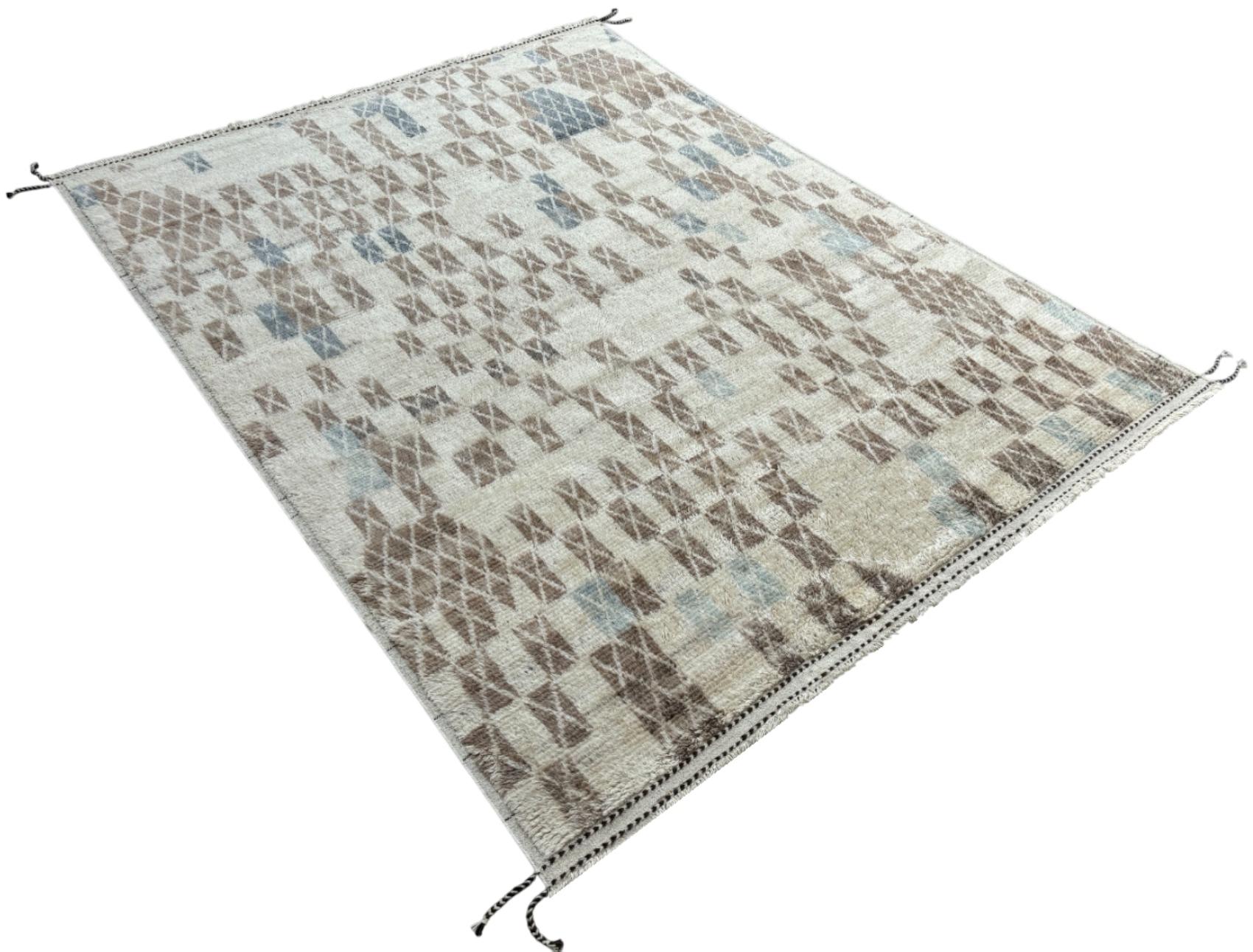 Turkish 9x12 Ft Modern Handmade Moroccan Style Rug. Custom Options Available. 100% Wool For Sale
