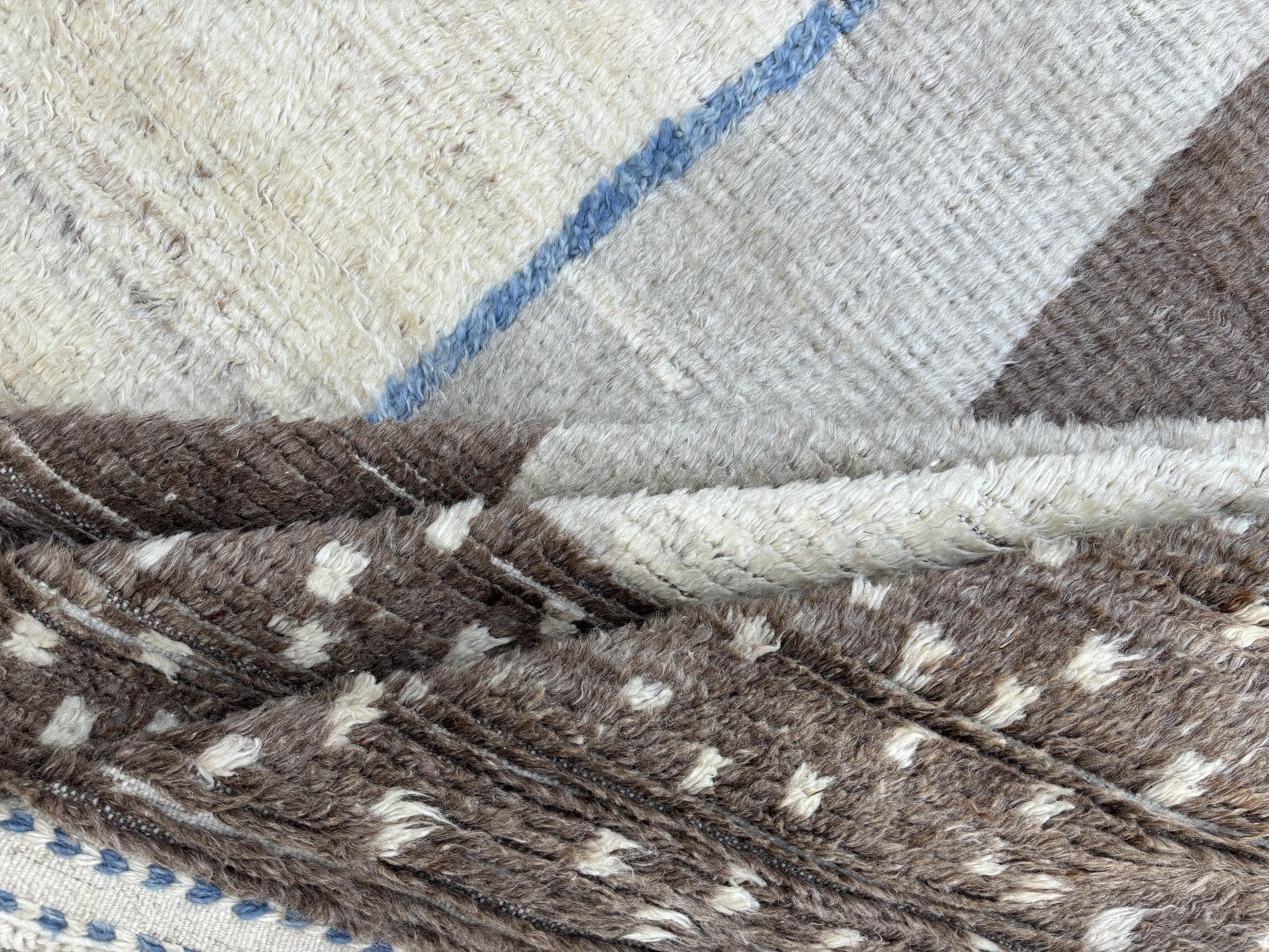 Annodato a mano Tappeto moderno in lana fatto a mano in stile marocchino 9x12 Ft. Opzioni personalizzate disponibili in vendita