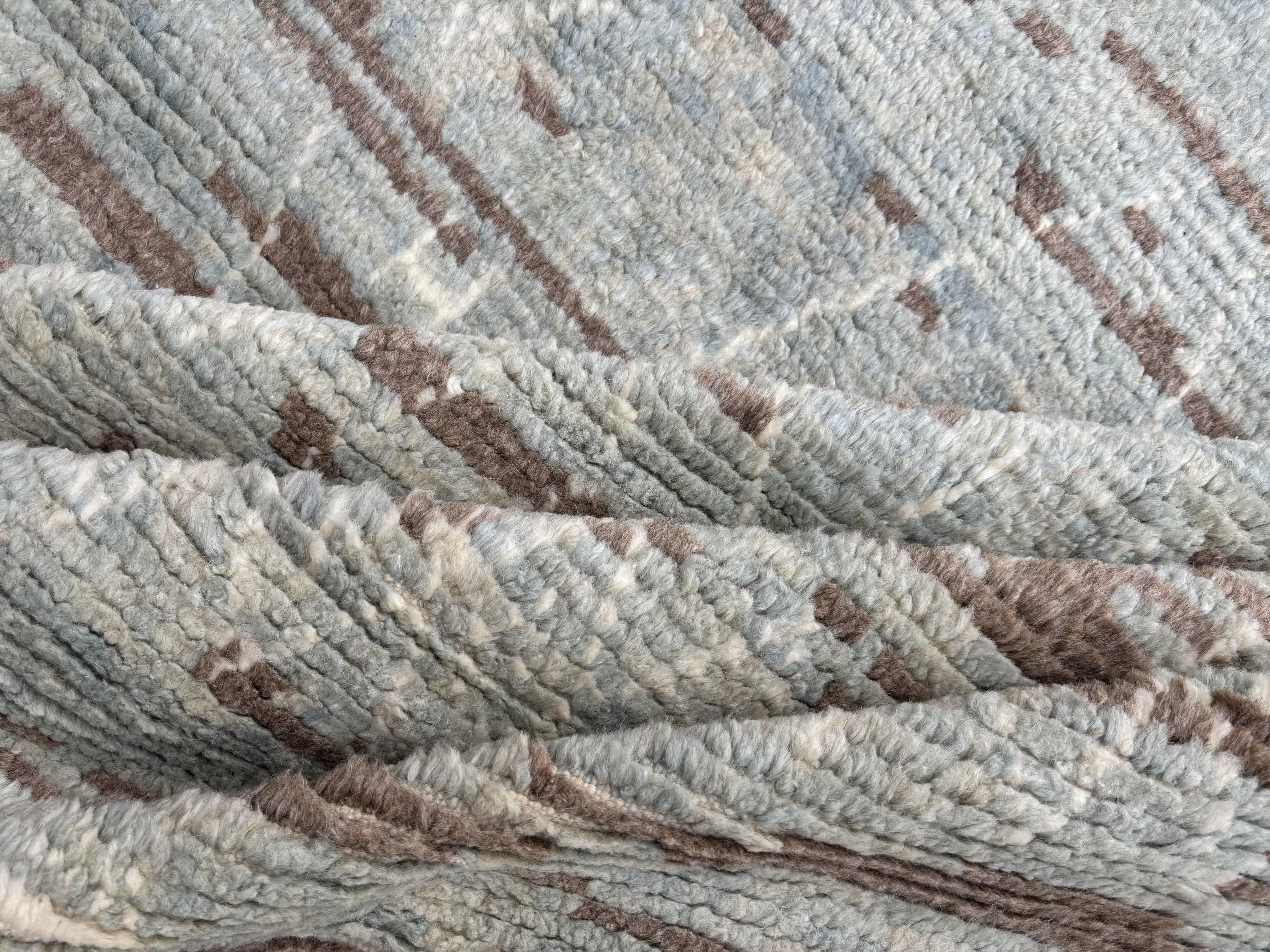 Annodato a mano Tappeto berbero marocchino moderno 9x12 Ft. 100% Lana. Opzioni personalizzate disponibili in vendita