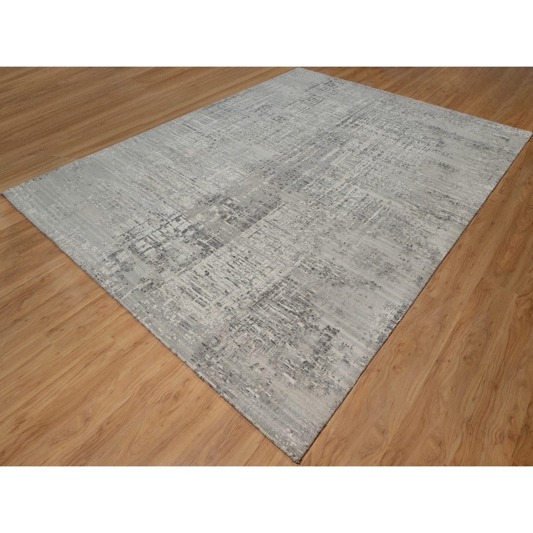 9'x12' Grauer handgeknüpfter moderner gelöschter Design-Teppich aus ungefärbter natürlicher Wolle (Indisch) im Angebot