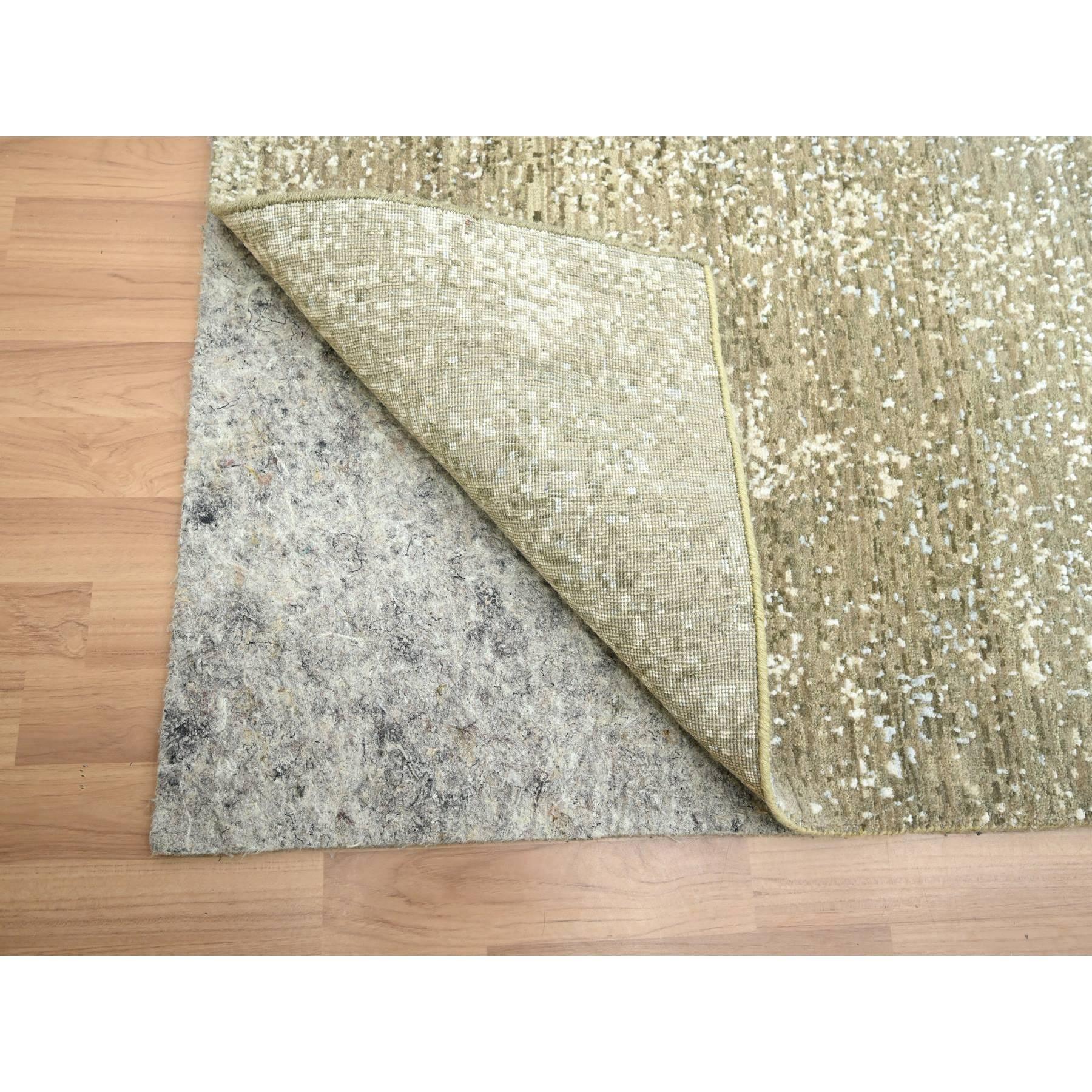 Indian 9'x12' Gray with Brown Abstract Design Persian Knot Hand Knotted All Wool Rug For Sale