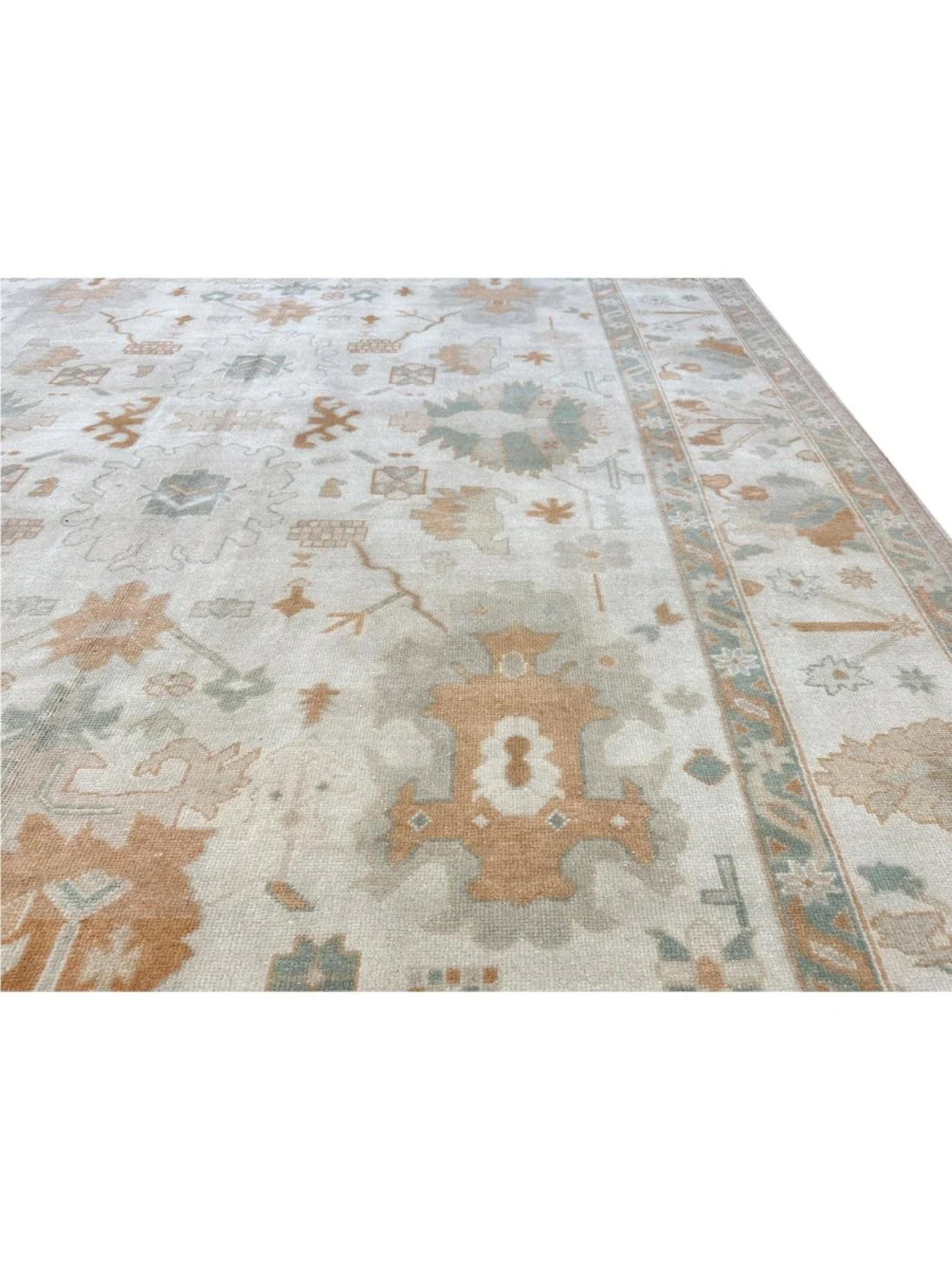 9x12 Handgeknüpfter türkischer Oushak-Teppich (Wolle) im Angebot