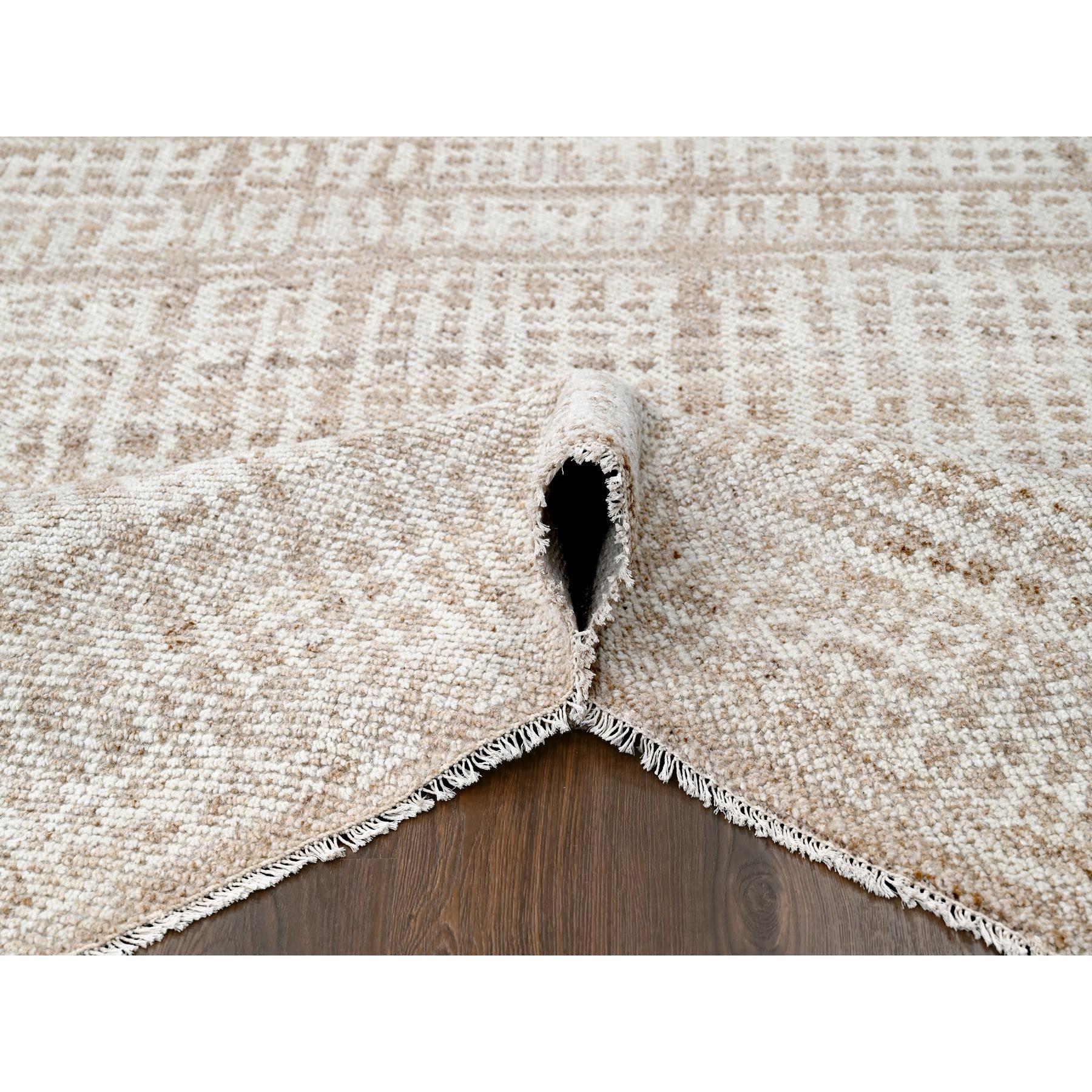 Hand-Knotted 9'x12' Honey Brown Dot Design Cropped Thin Hand Knotted Wool Oriental Rug For Sale