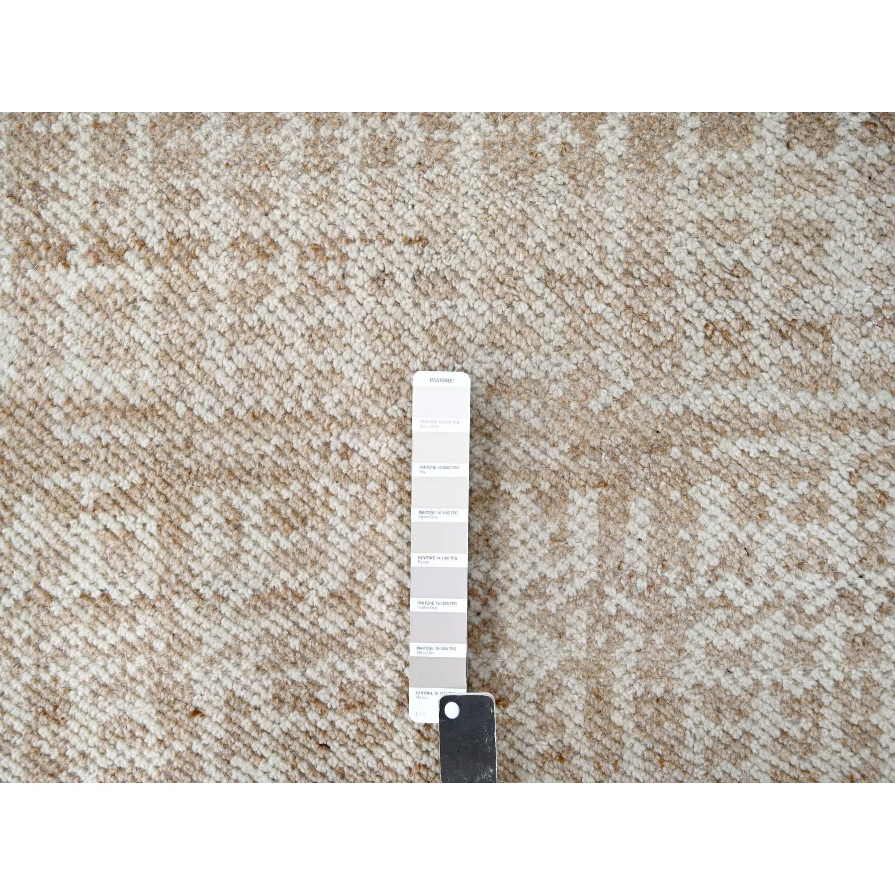 Contemporary 9'x12' Honey Brown Dot Design Cropped Thin Hand Knotted Wool Oriental Rug For Sale