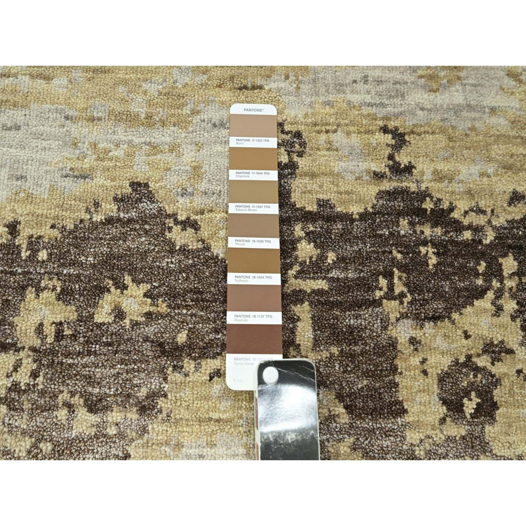 XXIe siècle et contemporain Tapis en laine et soie nouée à la main 9'x12' Ivoire et marron Modern Design/One en vente