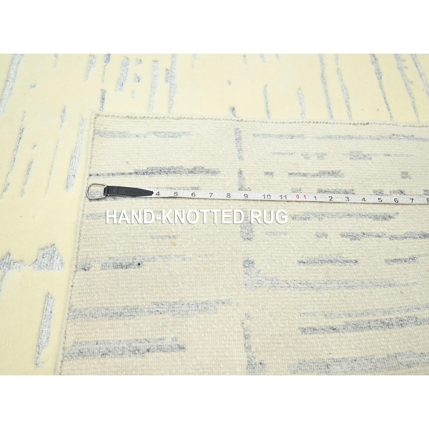 9'x12' Avorio Design Moderno con Trama Tracciata in Lana e Seta Annodato a mano in vendita 5