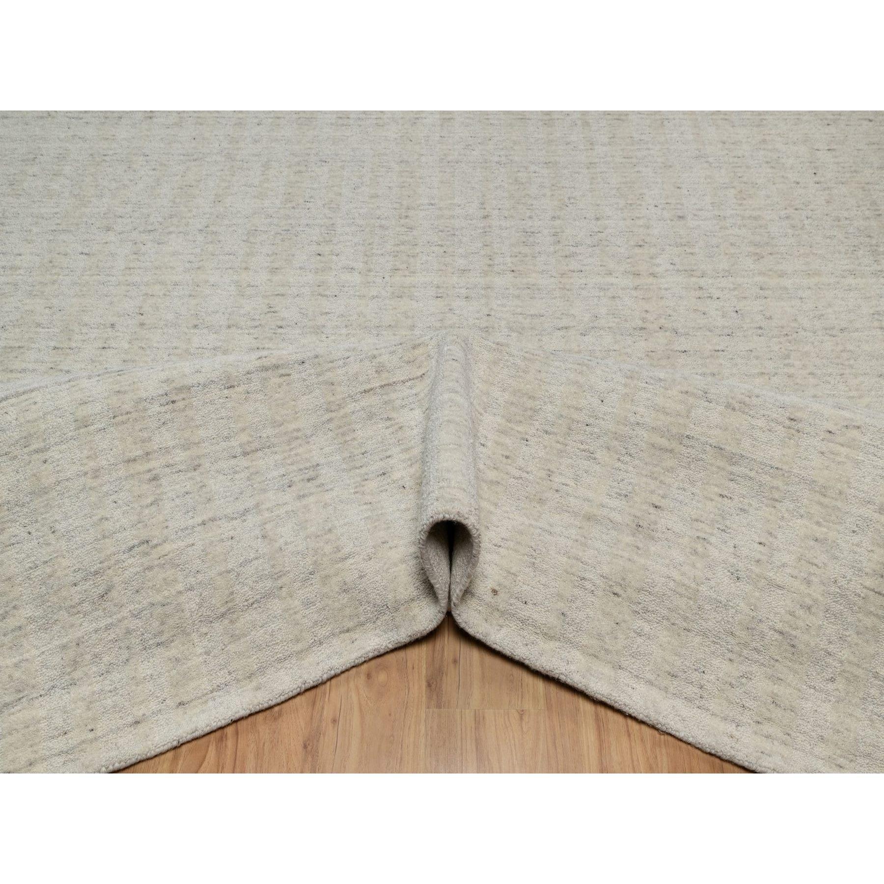 9'x12' Ivory Undyed Natural Wool Vertical Stripes Design Hand Loomed Rug (Handgeknüpft) im Angebot