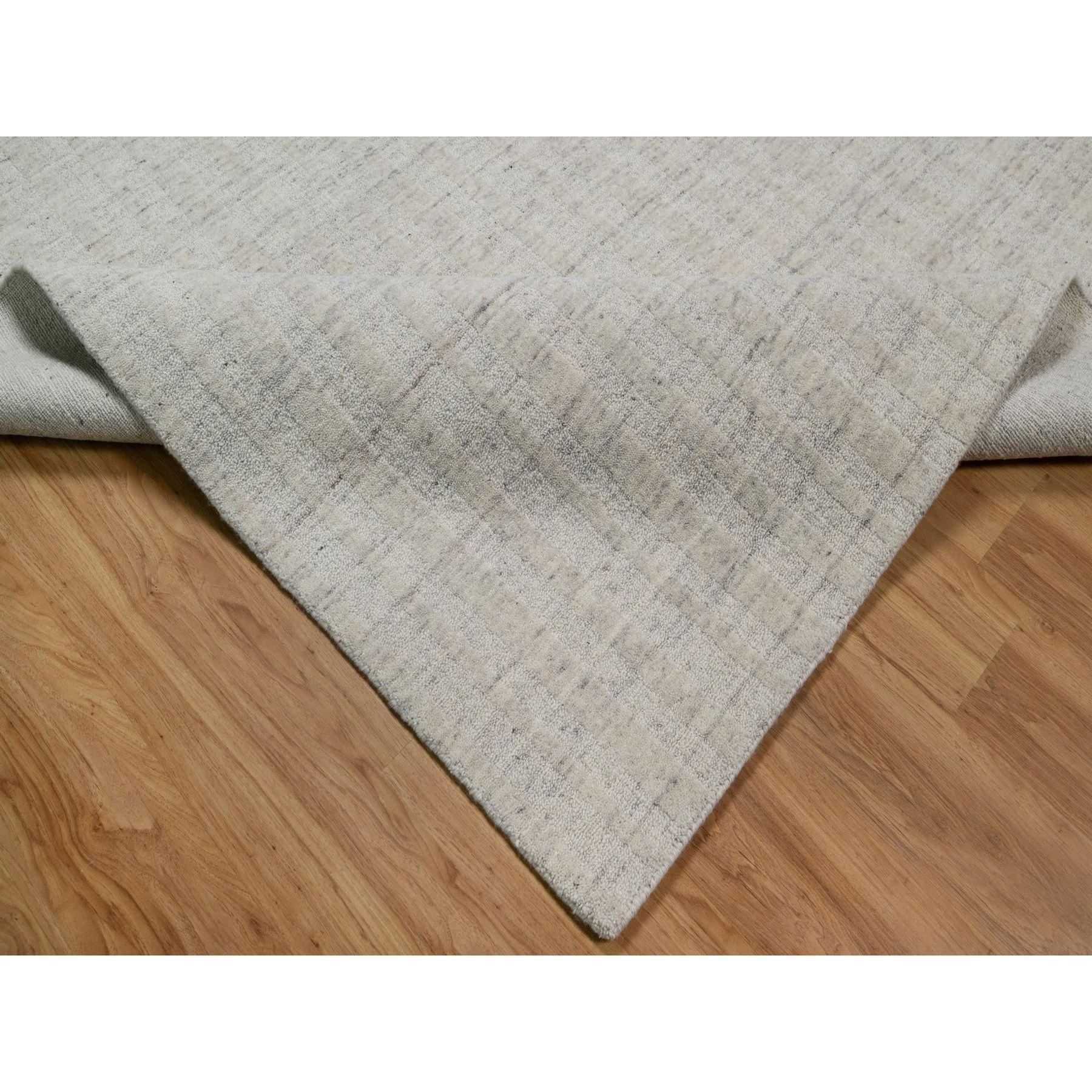 9'x12' Ivory Undyed Natural Wool Vertical Stripes Design Hand Loomed Rug im Zustand „Neu“ im Angebot in Carlstadt, NJ