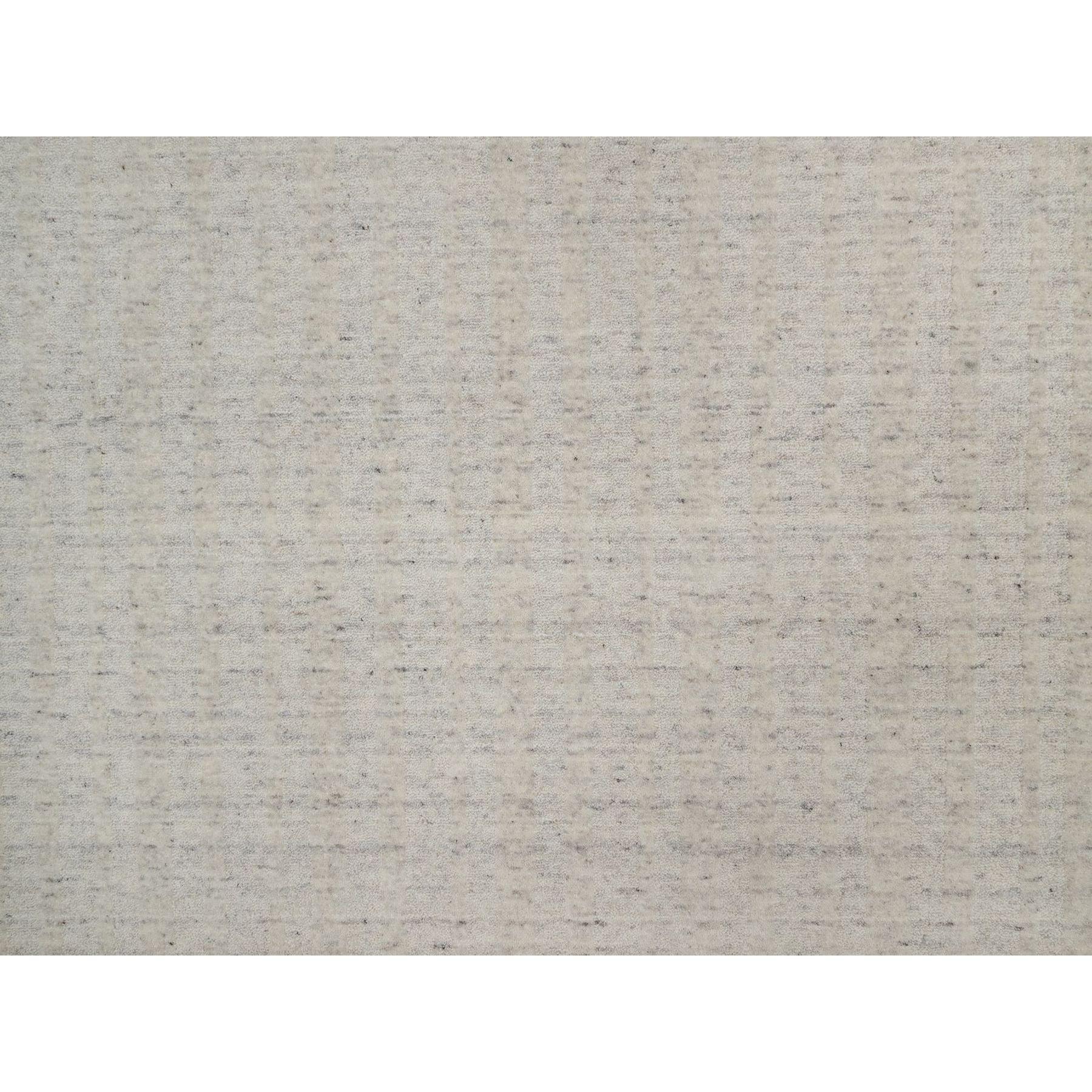 9'x12' Ivory Undyed Natural Wool Vertical Stripes Design Hand Loomed Rug (Wolle) im Angebot