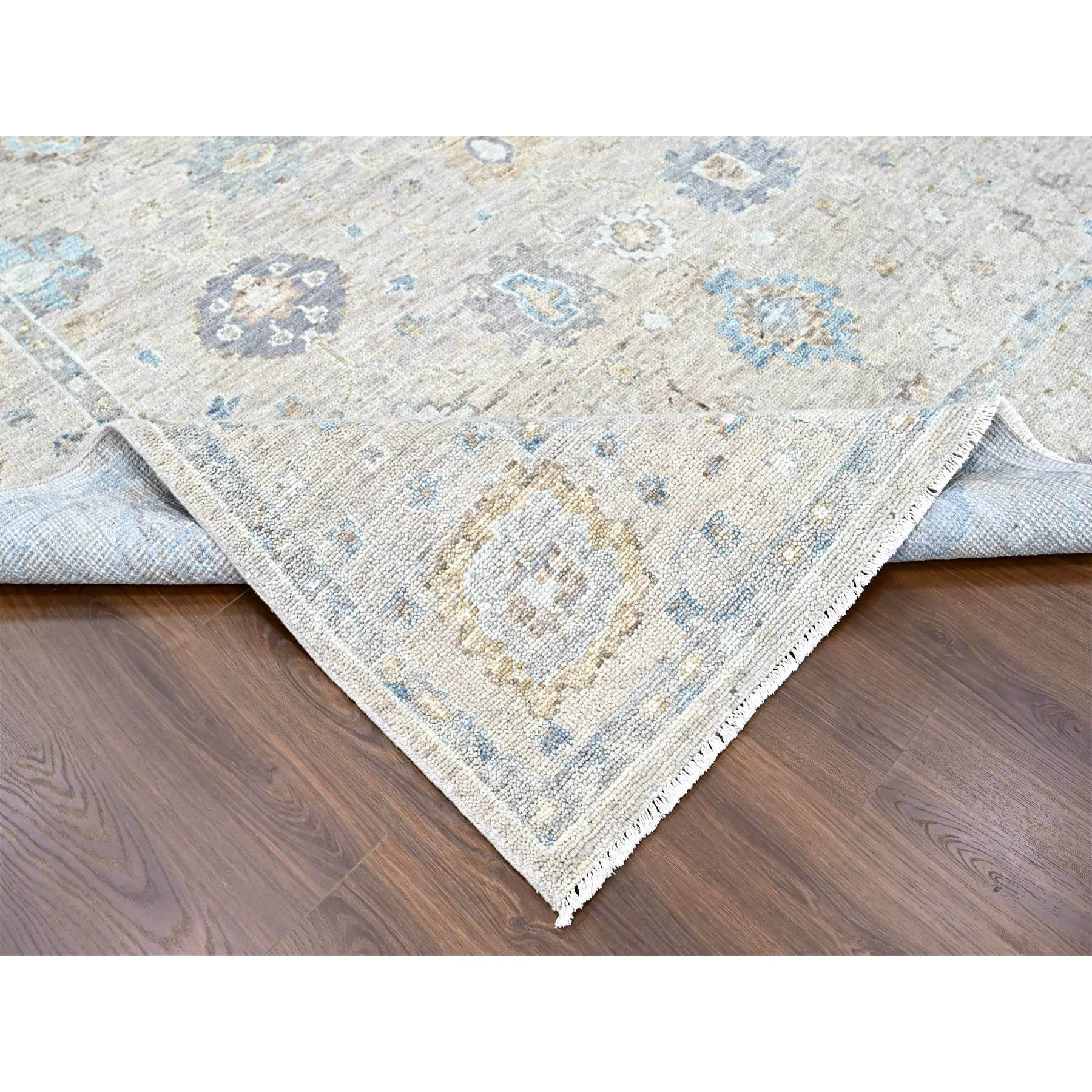 XXIe siècle et contemporain 9'x12' Khaki Brown Supple Collection Oushak Design/One Tapis en pure laine noué à la main en vente