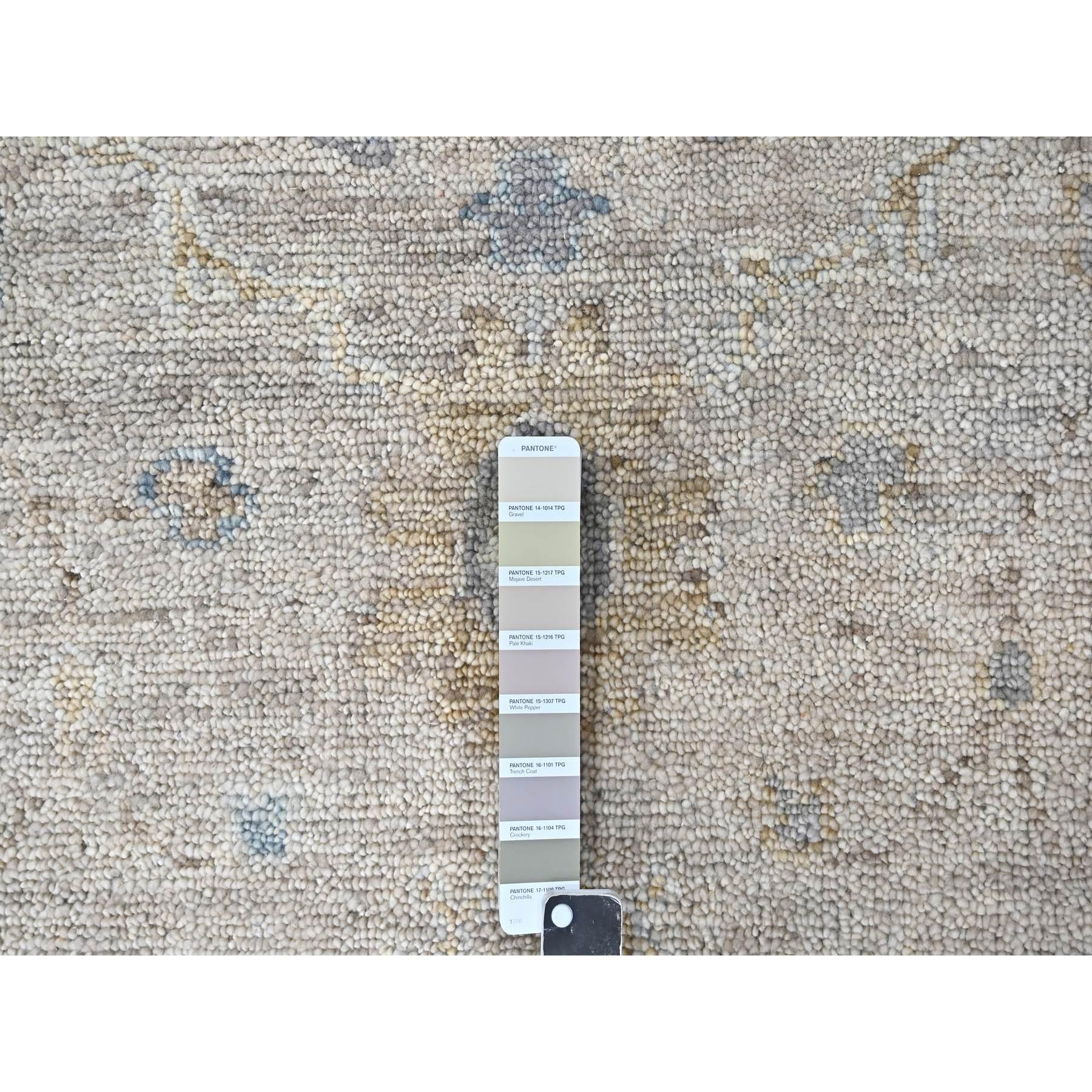 Laine 9'x12' Khaki Brown Supple Collection Oushak Design/One Tapis en pure laine noué à la main en vente