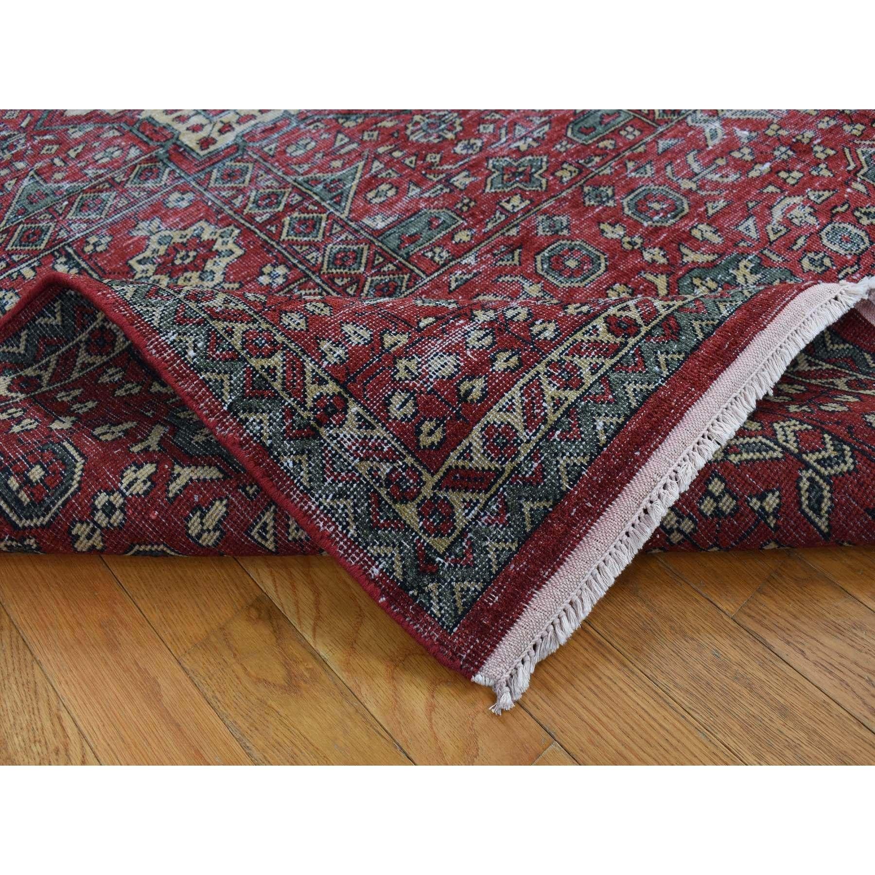 9'x12' Maroonrot, Vintage Look Mamluk, handgeknüpfter orientalischer Teppich aus getragener Wolle, Vintage-Look (Handgeknüpft) im Angebot